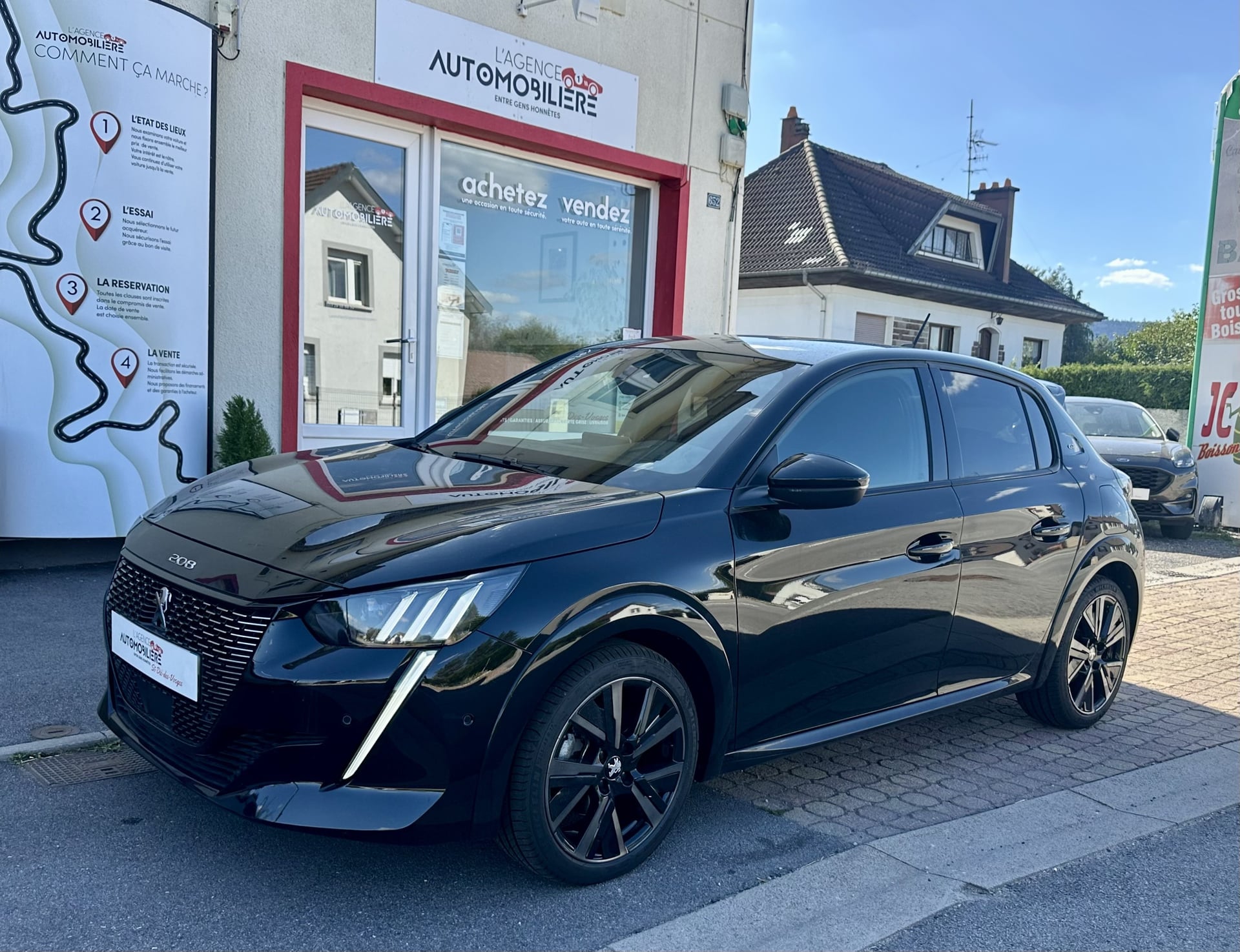 Peugeot 208 1.2 l 130 ch Boite Auto GT 1ère main