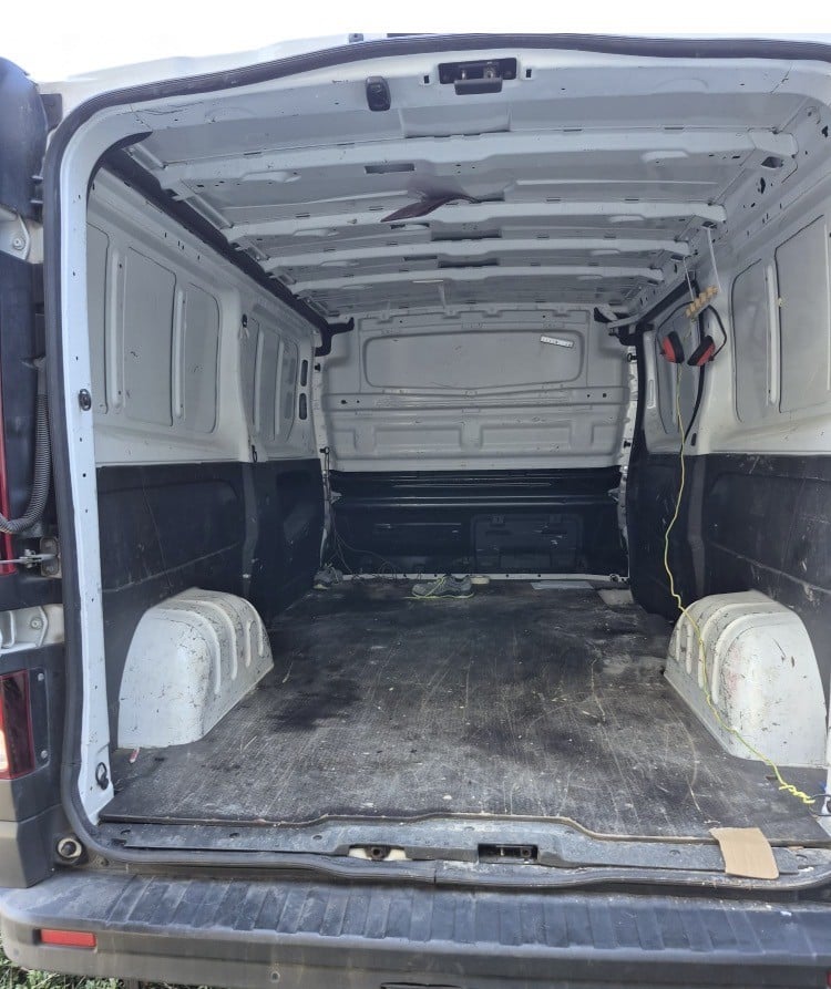 Renault Trafic 2.0 DCI 120 CV 3 PLACE — 18