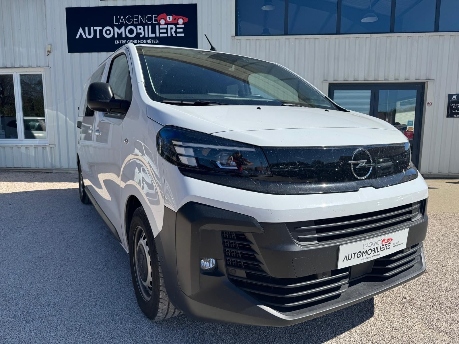 Opel Vivaro BLUE HDI 180CV EAT8 CA FIXE TAILLE M