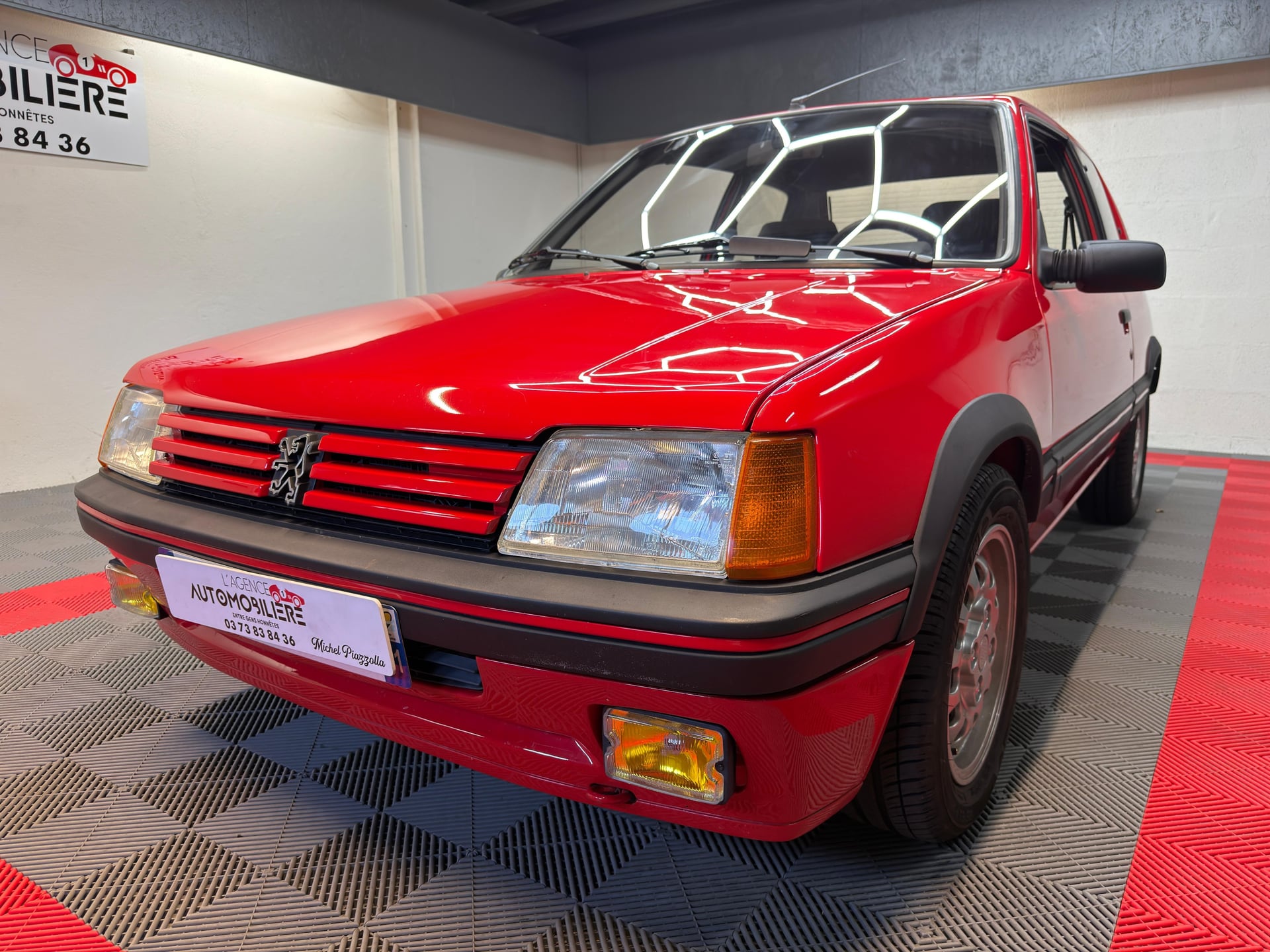 Peugeot 205 GTI 1.6L 115 CV — 2