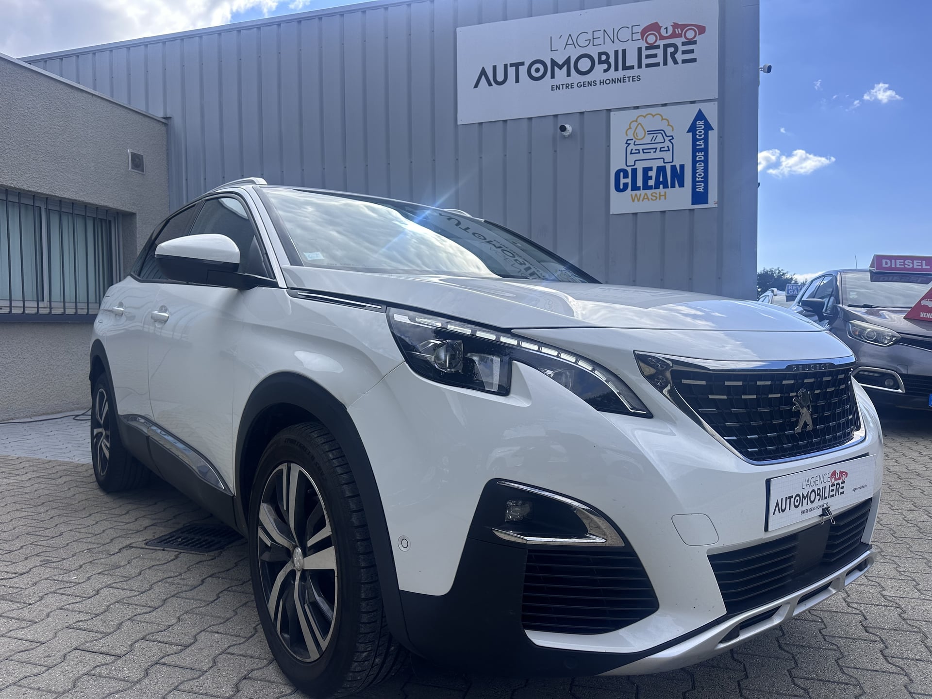 Peugeot 3008 1.6 THP 16V EAT8 S&S 180 CV / ALLURE PLUS