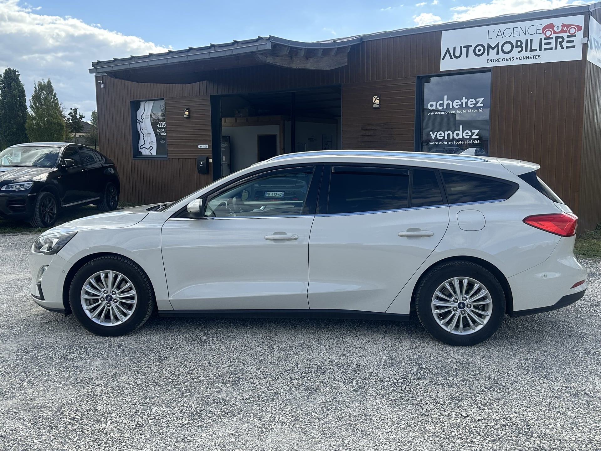 Ford Focus SW 1.5 TDCI 120 CH FINITION TITANIUM — 2