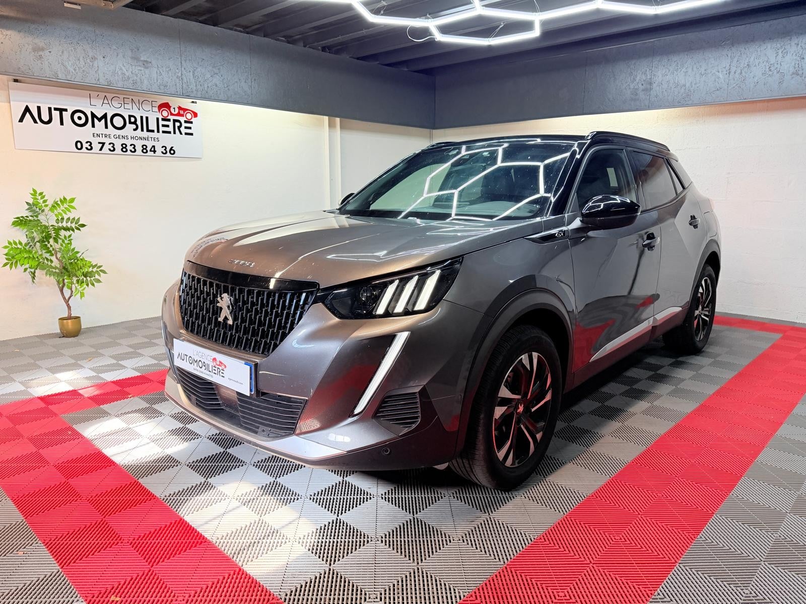 Peugeot 2008 II (P24E) 5HB 1.2 THP 12V EAT8 S&S 130 cv Boîte auto