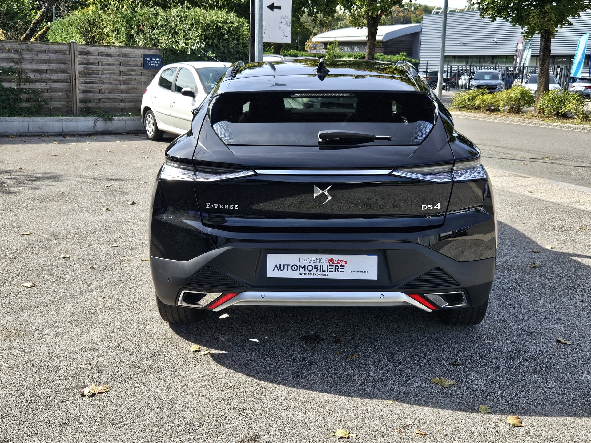 DS DS4 E-TENSE 225 (Hybride Rechargeable) CROSS OPERA ( Caméra 360 - Affichage tête Haute - Sièges massant chauffants climatisés ..) — 39