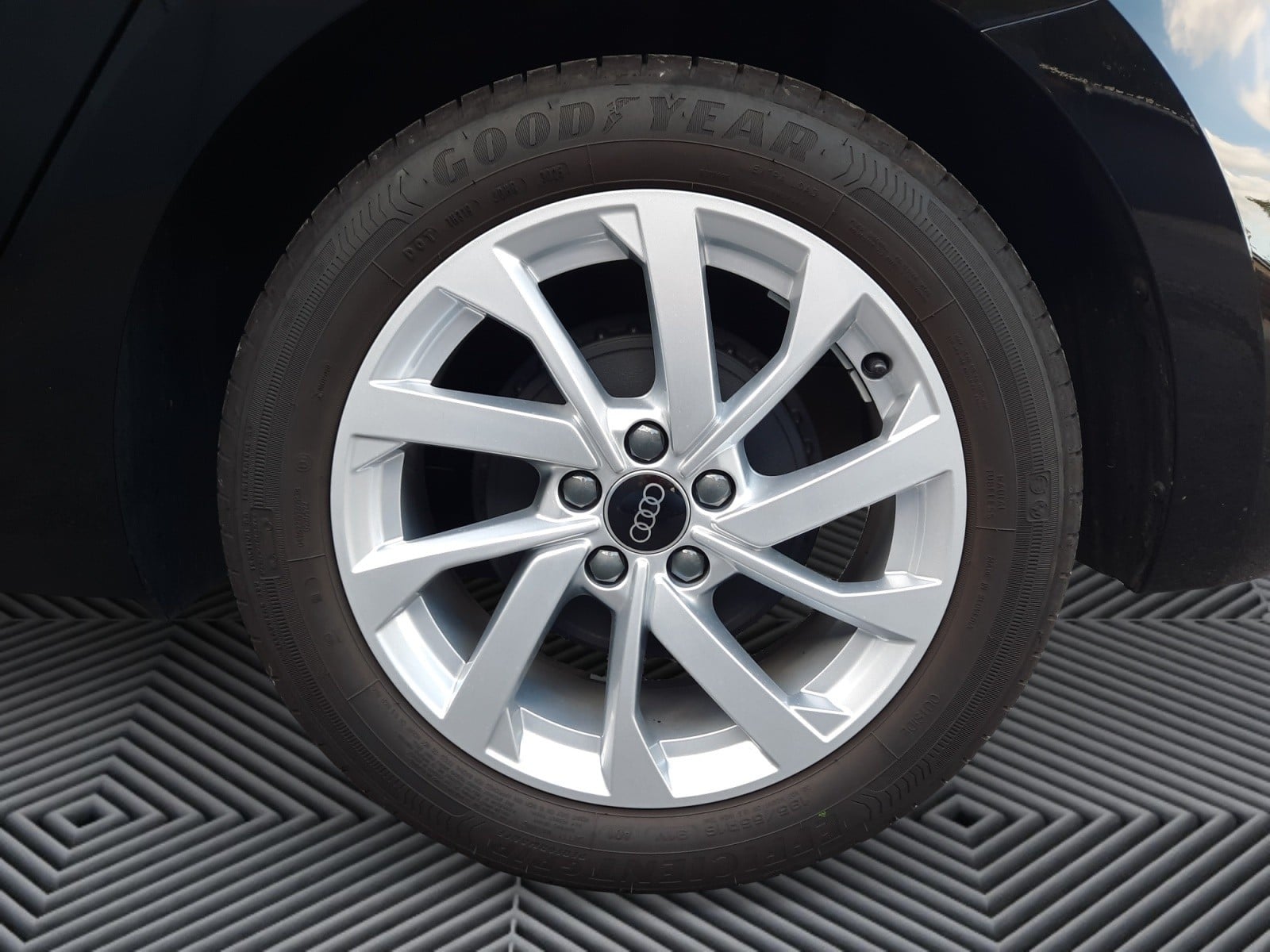 Audi A1 Sportback A1 Sportback 25 TFSI Sport/Prestige Edition 95Ch Boite DS7/ Garantie Audi 03/2029 — 39
