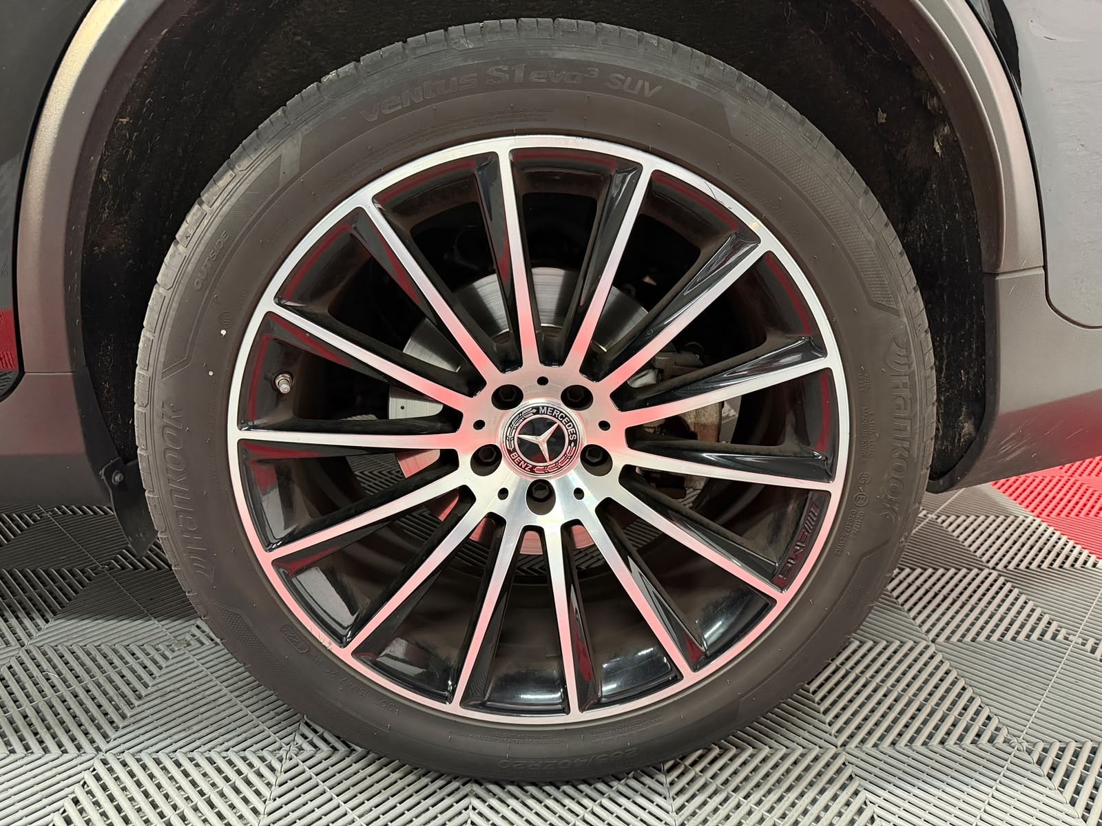 Mercedes-Benz Classe GLC Coupé 300 258ch EQ Boost AMG Line 4Matic 9G-Tronic — 37