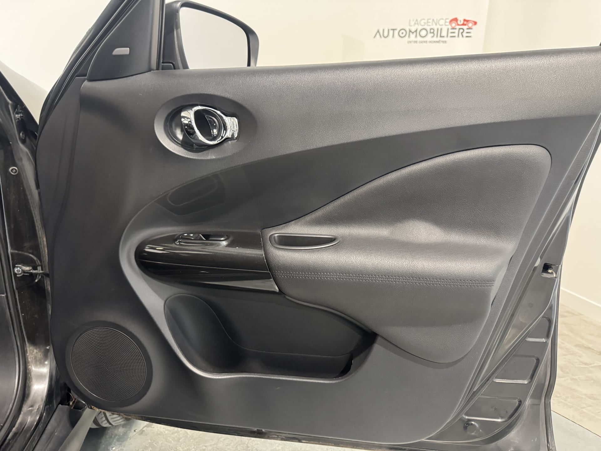 Nissan Juke 1.2 DIG-T Teckna Pack Design BVM — 33
