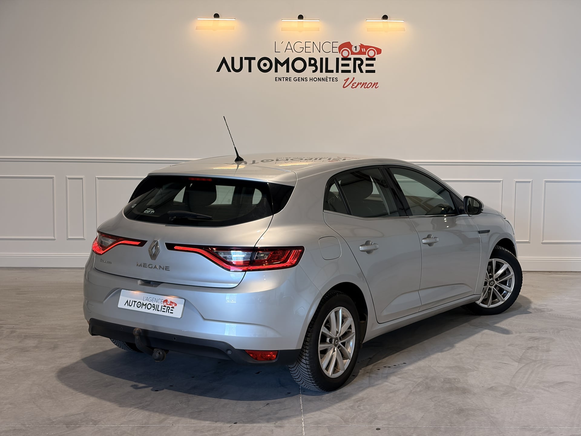 Renault Megane IV 1.5 DCI 110 ENERGY ZEN / ATTELAGE — 2