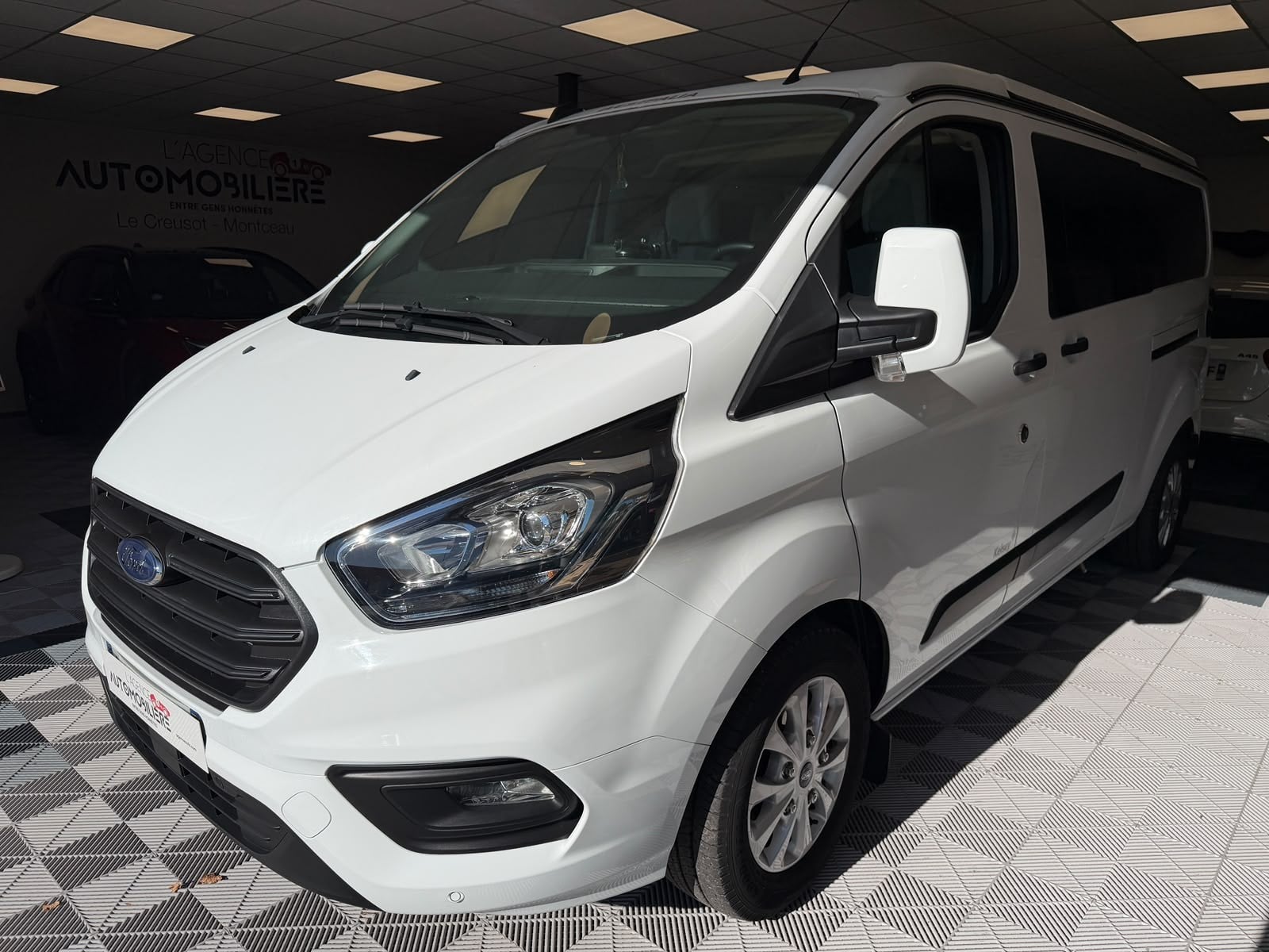 Ford Transit Custom Fg Westfalia Kelsey 170 cv BVA – 2024 – 18 000 km – Aménagement Complet – Panneau Solaire — 2