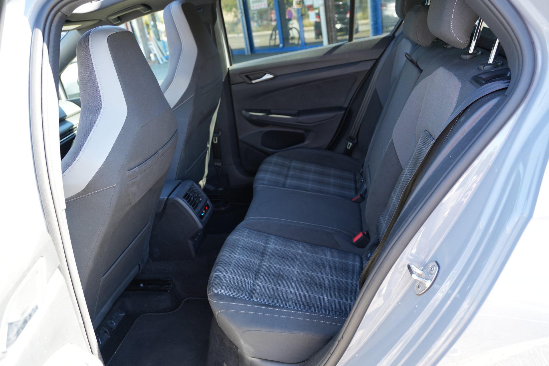 Volkswagen Golf VIII 2.0 TDI 200 GTD DSG7 — 40