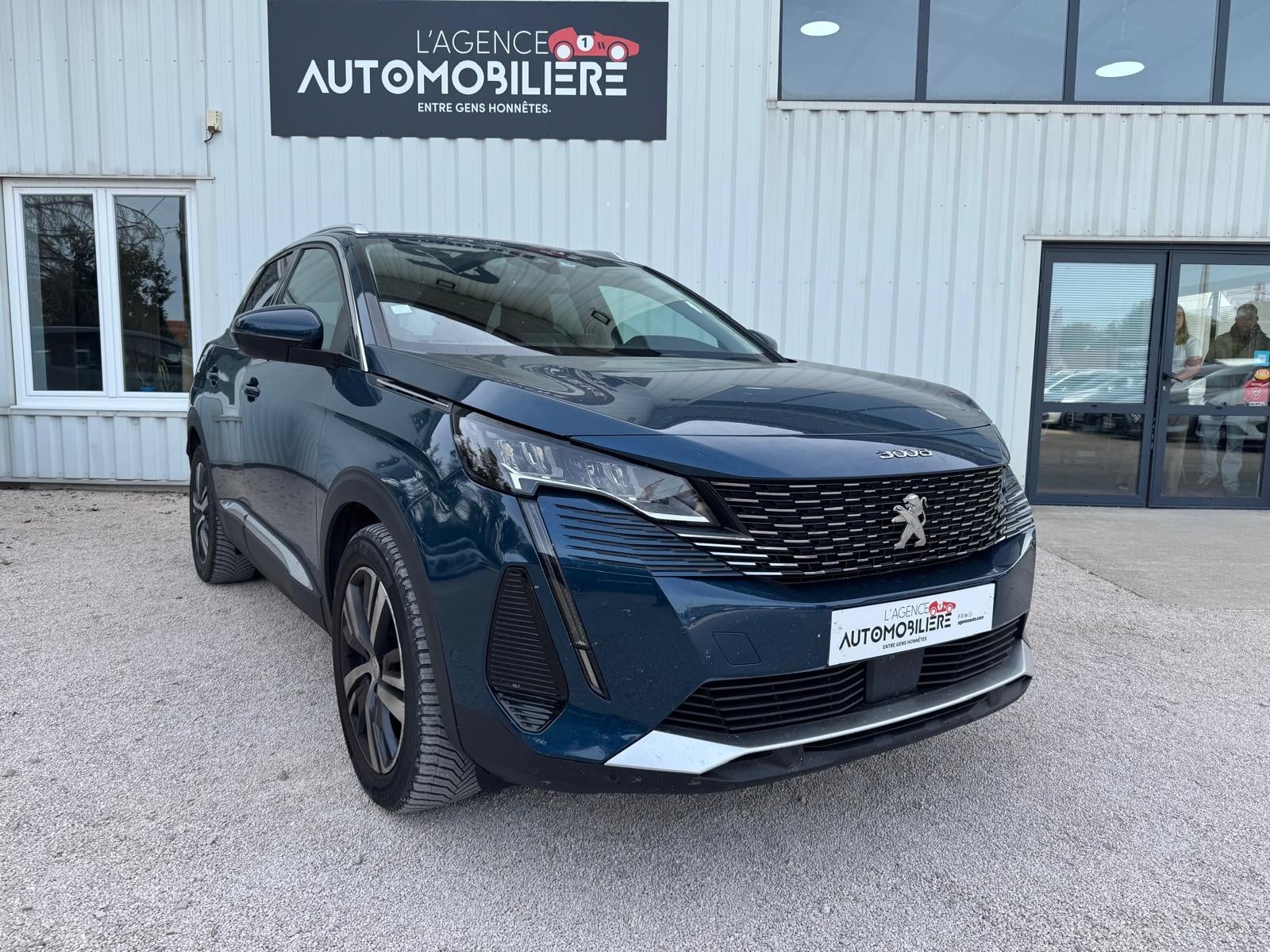 Peugeot 3008 II Phase 2 1.5 BLUEHDI 130CH ALLURE PACK