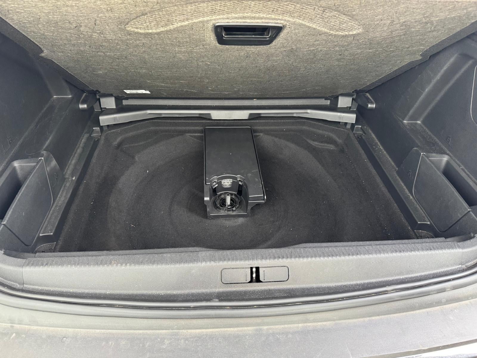 Peugeot 3008 II Phase 2 1.5 BLUEHDI 130CH ALLURE PACK — 31