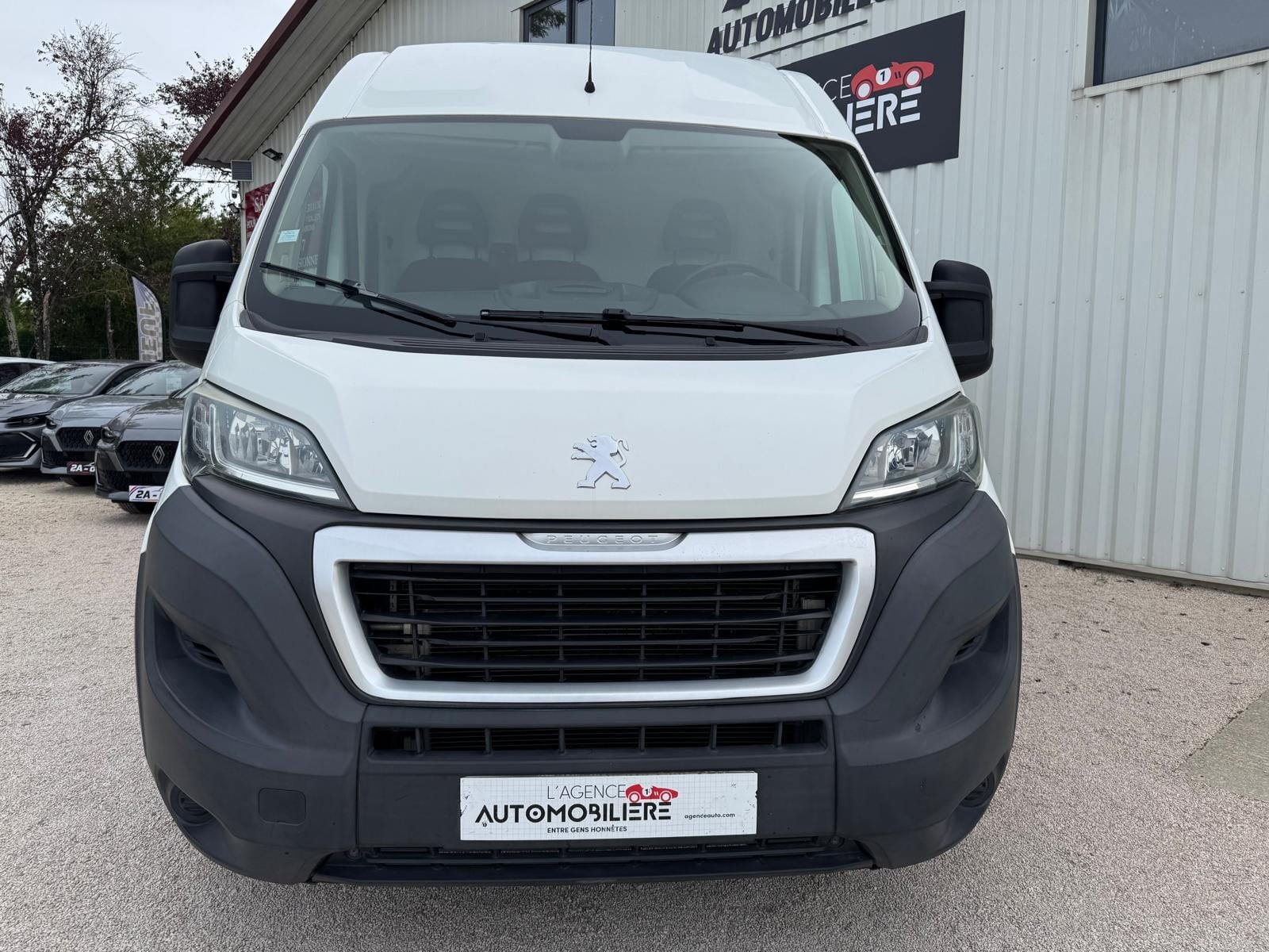 Peugeot Boxer III Phase 3 Fourgon 330 L2H2 2.0 BLUEHDI 130CH — 2