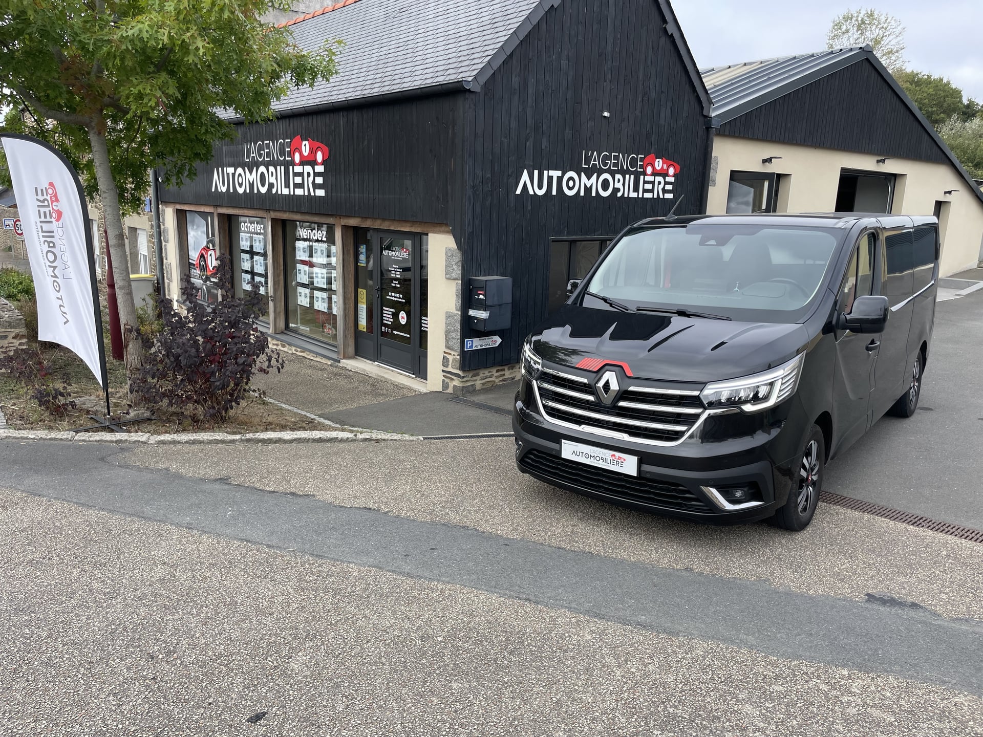 Renault Trafic L2H1 2.0 DCI 170 CH EDC GRAND CONFORT — 40