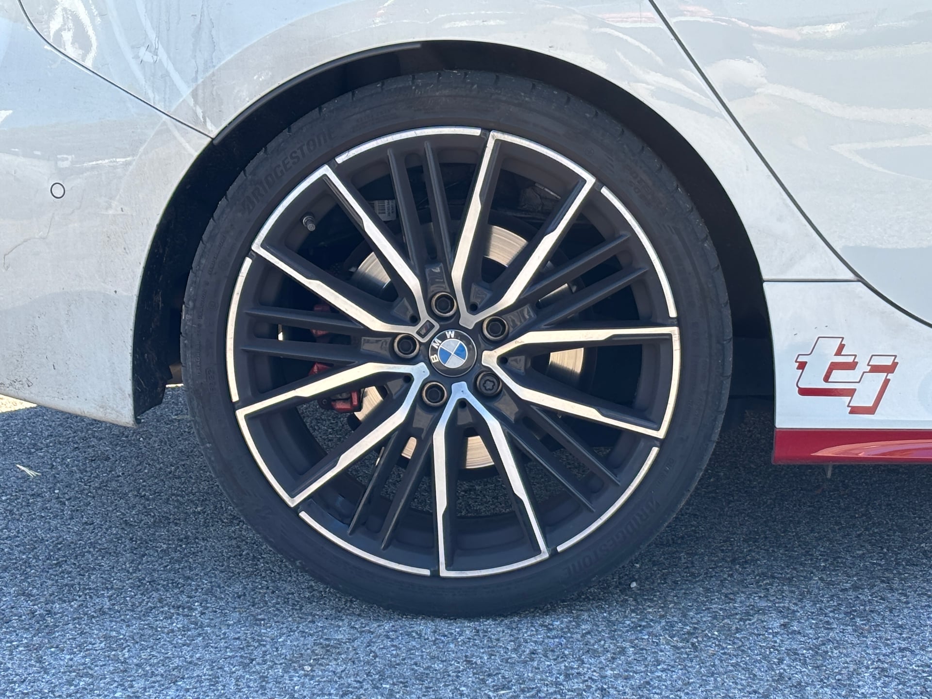 BMW Série 1 128 ti 265 ch BVA8 - TOIT OUVRANT - GARANTIE BMW 06/2028 — 42