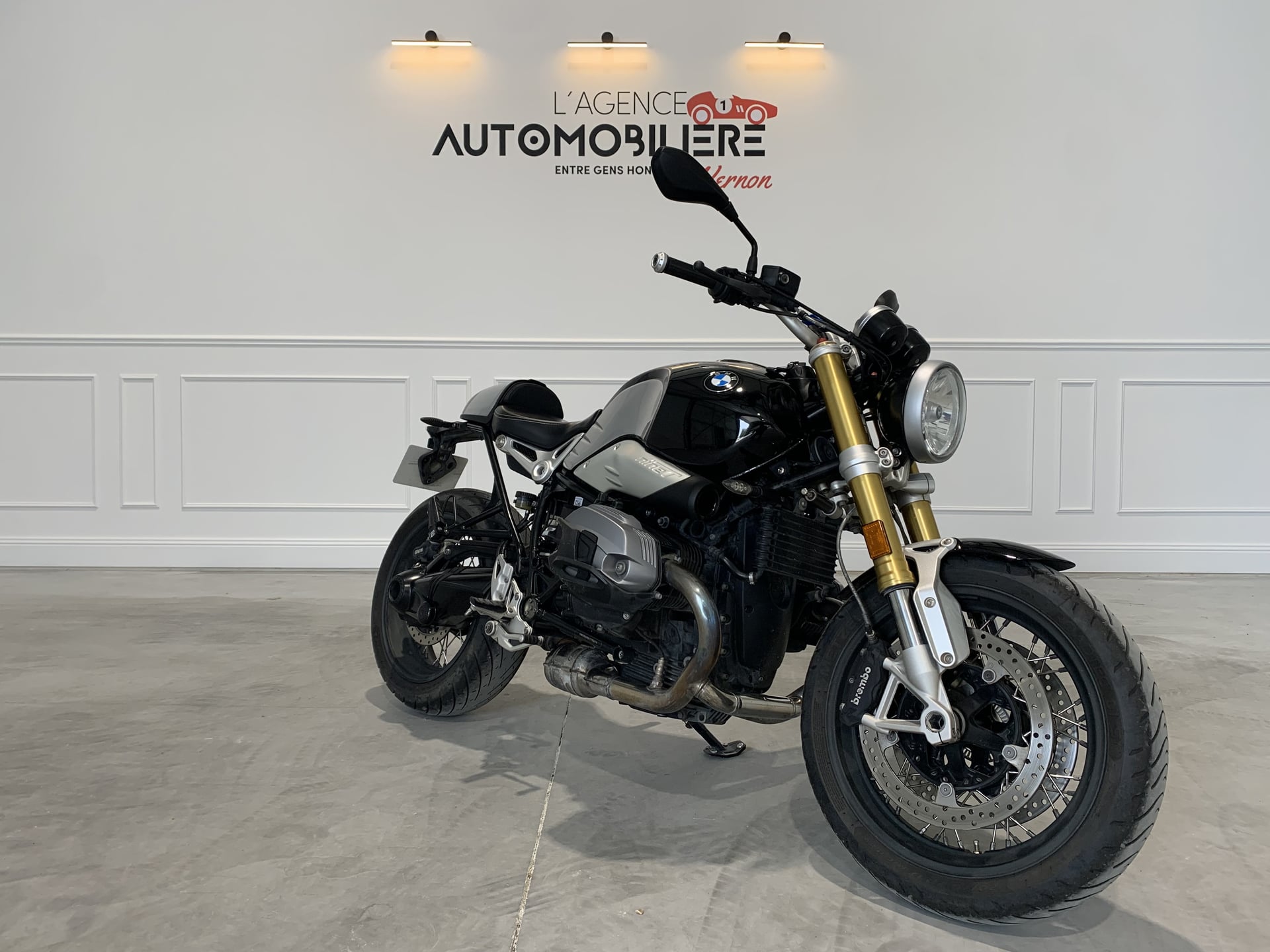 BMW R NINE T 1200 / Akrapovic / Entretien Complet — 2