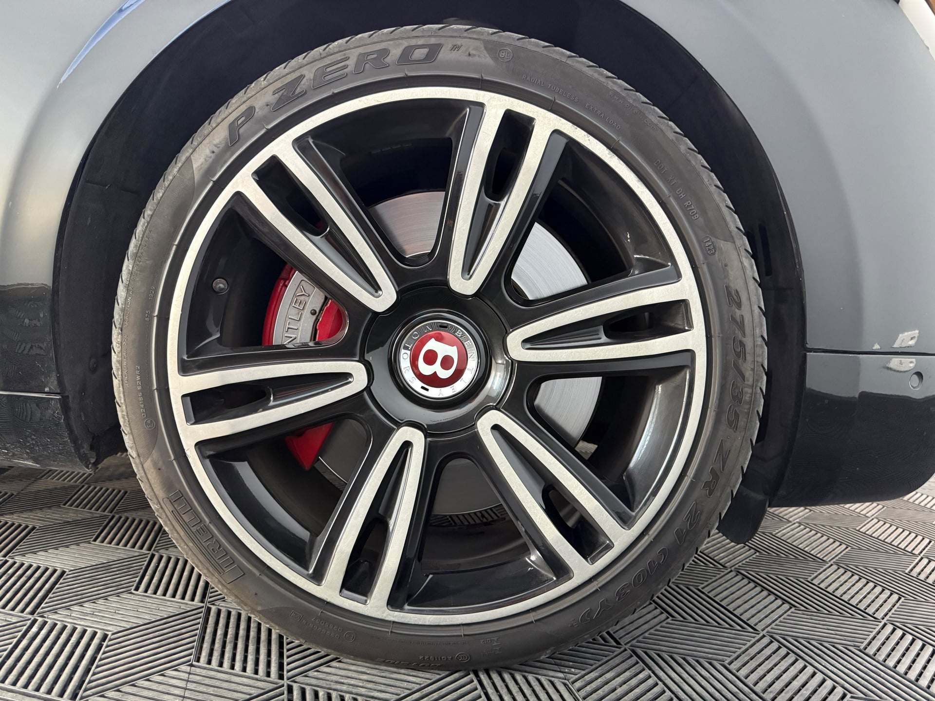 Bentley Flying Spur S V8 4.0 528 CV — 30