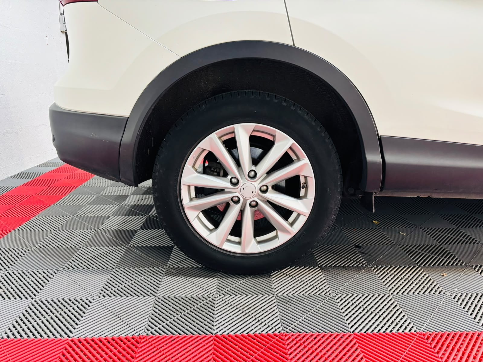 Nissan Qashqai 1.6 DCI 130CH TEKNA XTRONIC- ATTELAGE - GARANTIE 12 MOIS — 30