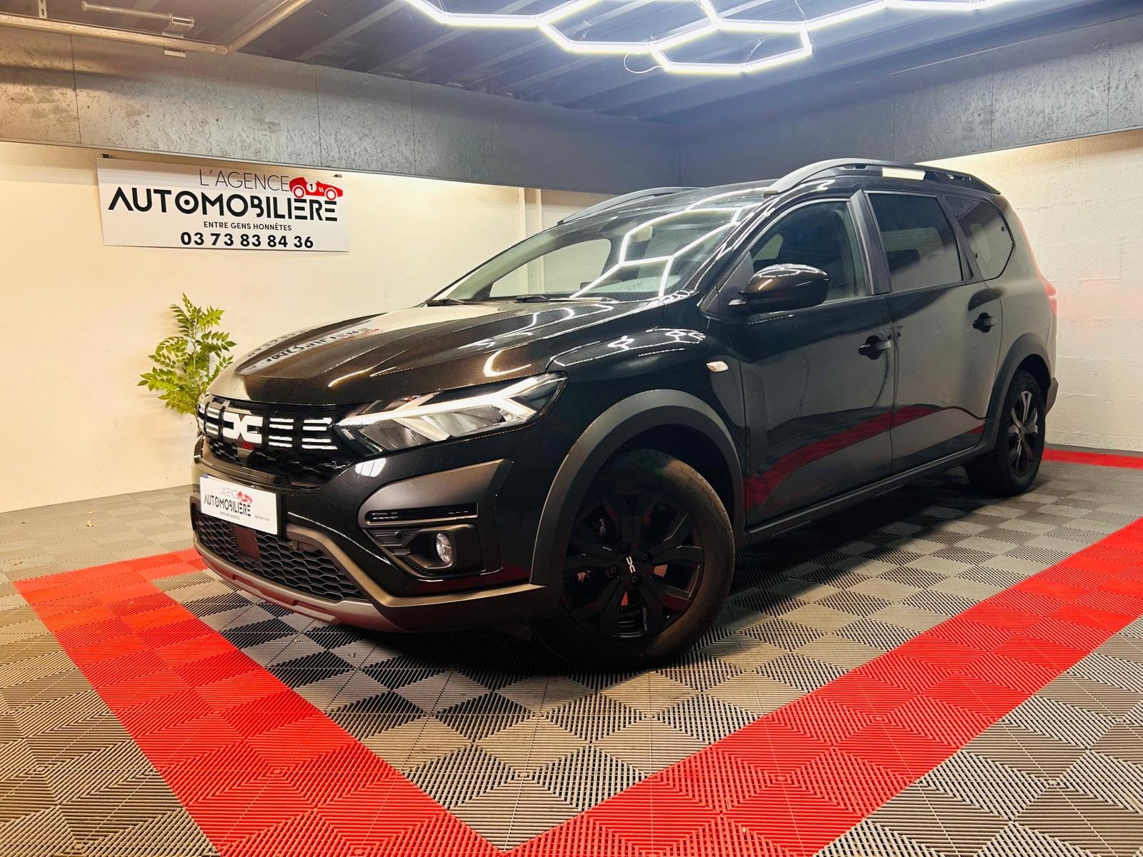 Dacia Jogger Extreme+ 100 cv – 7 Places – 15 800 km – Garantie 12 Mois – LE GROS PLUS : GPL