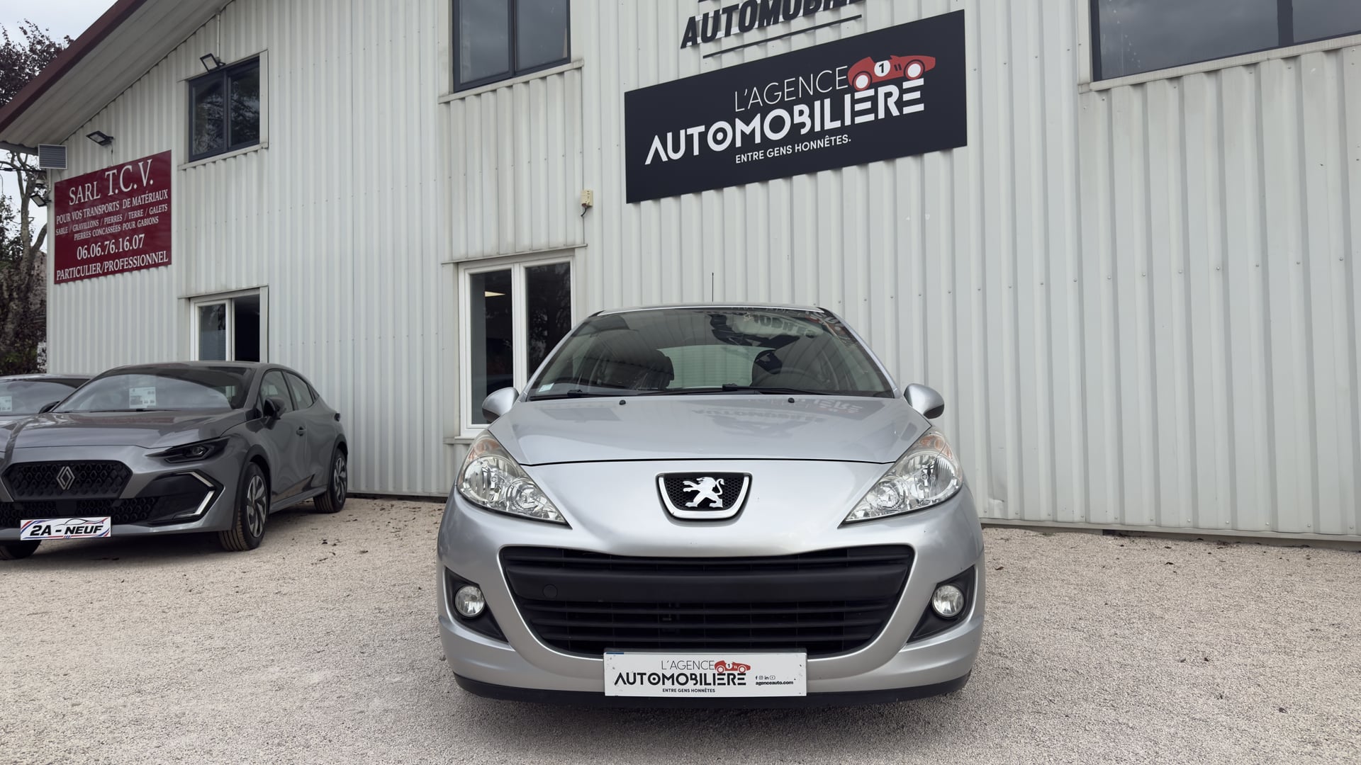 Peugeot 207 1.4 3P PREMIERE MAIN — 2