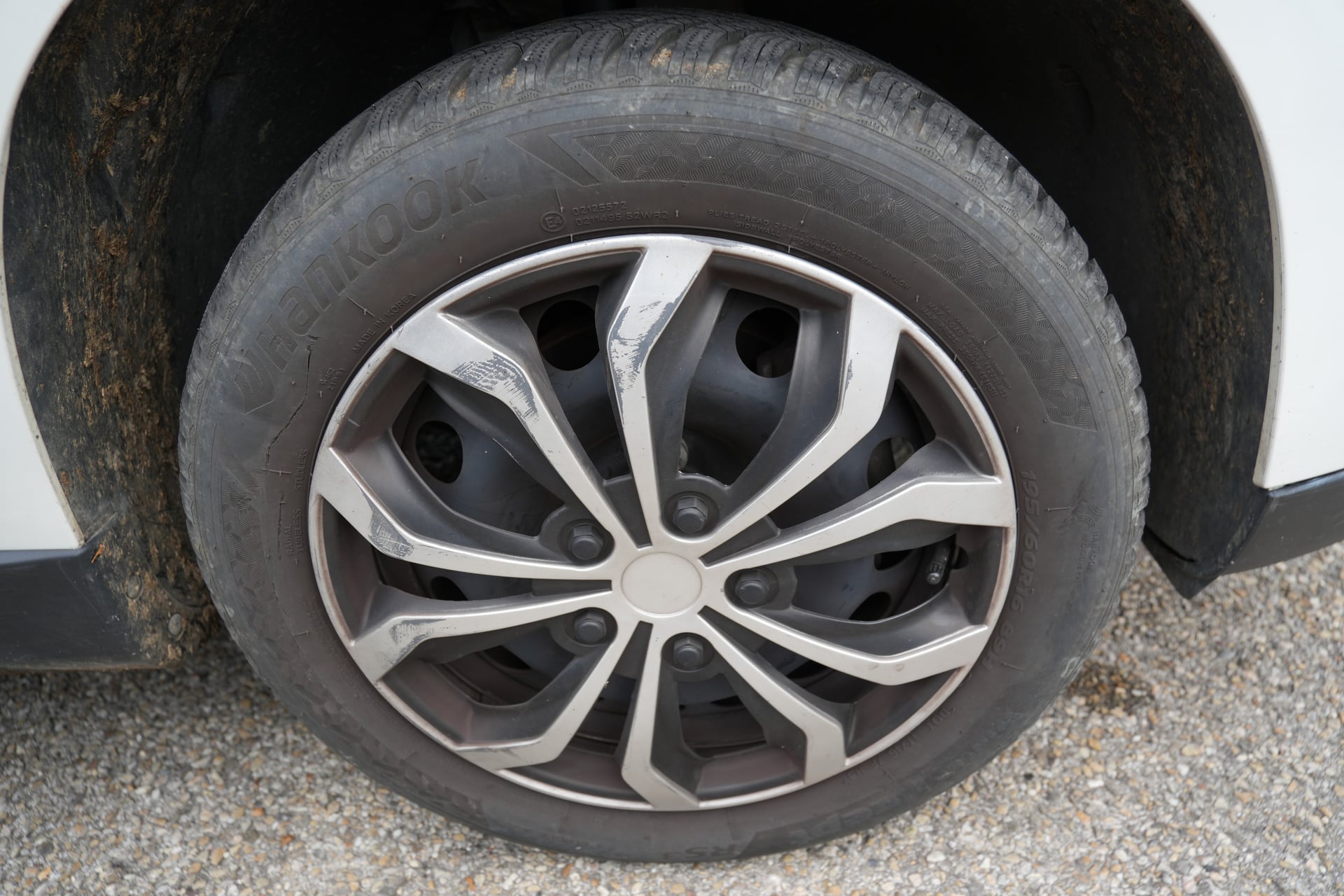 Peugeot 2008 1.2 110 S&S ALLURE EAT6 — 40