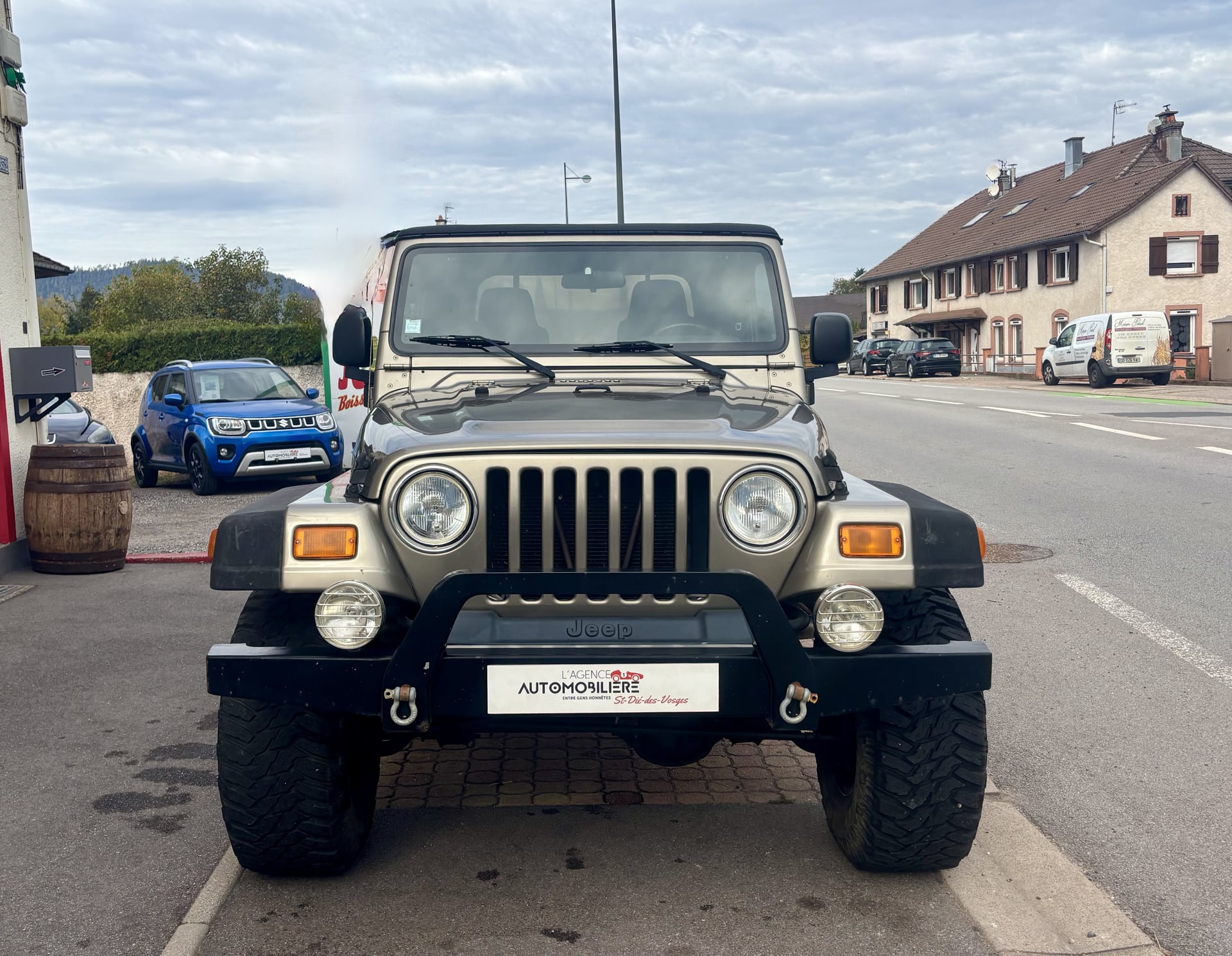 Jeep Wrangler TJ 4.0 i Baché 4WD BVM6 177 ch Attelage — 2