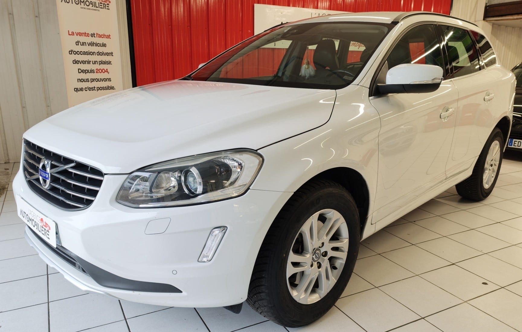 Volvo XC60 VOLVO XC60 MOMENTUM 181CV DIESEL CUIR ELECTRIQUE A MEMOIRE