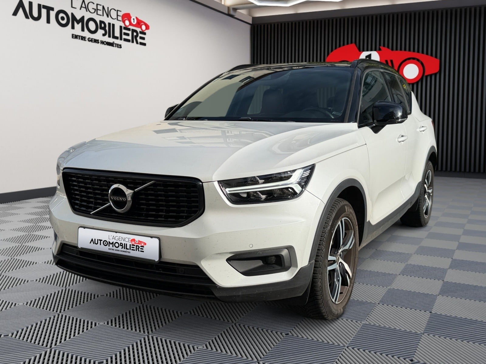Volvo XC40 AWD 190ch R-Design Geartronic 8
