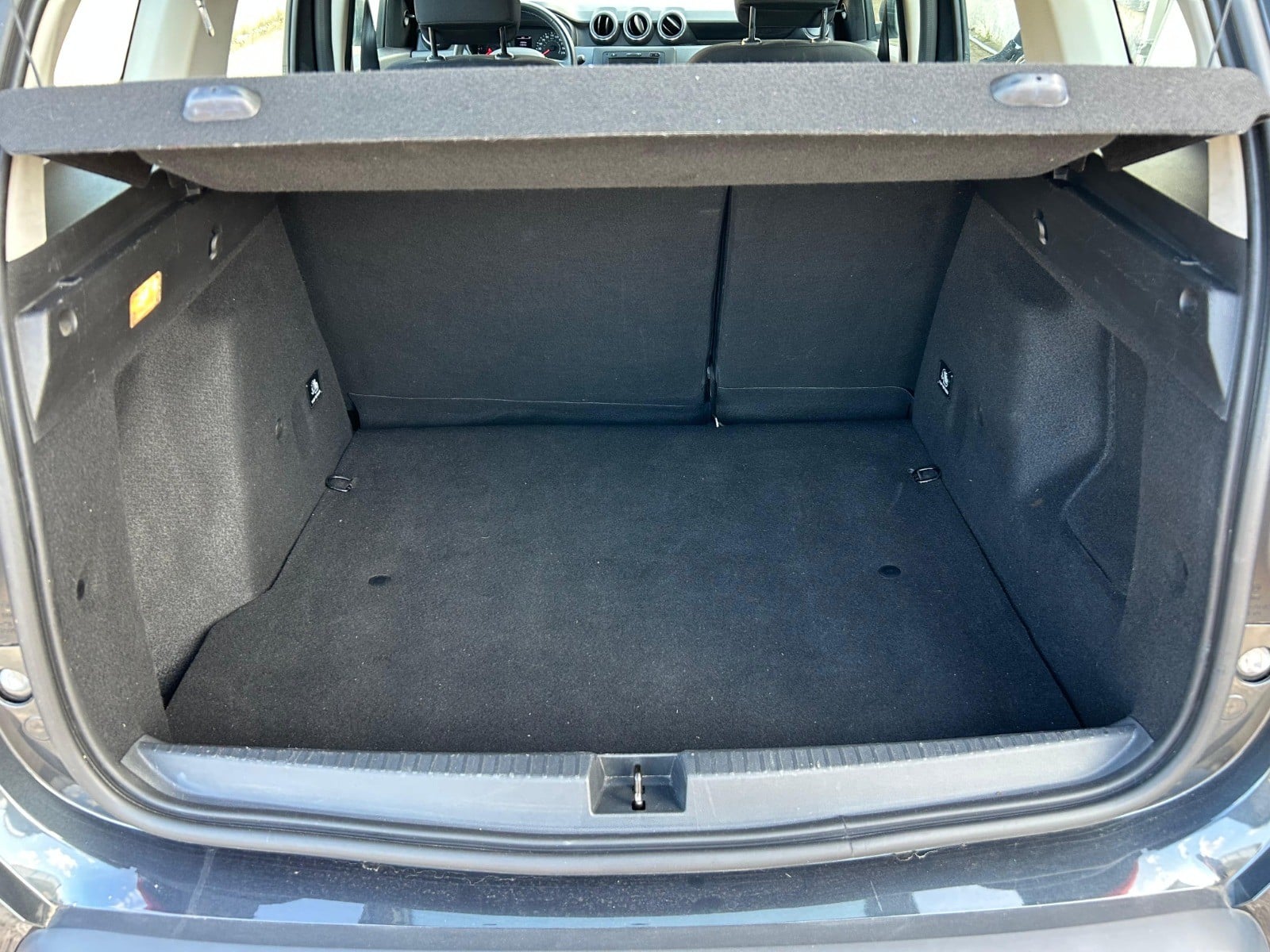 Dacia Duster 1.0 TCe 100ch Essentiel 4x2 // GPS // CLIM // 1ere MAIN — 26