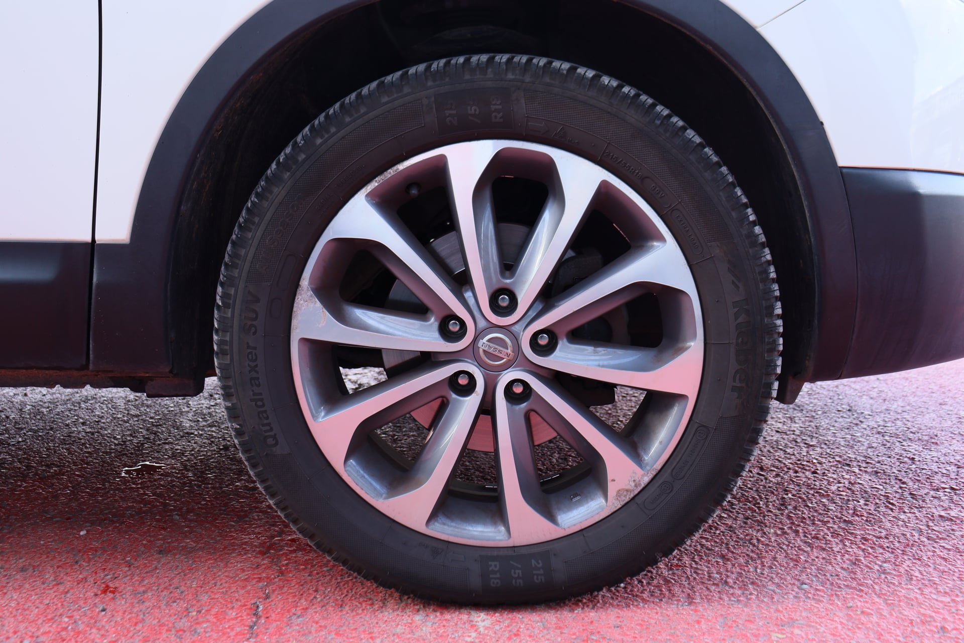 Nissan Qashqai Ph.2 1.6 dCi 130 Tekna 2WD BVM6 (Caméra 360°, Sièges chauffants etc...) — 36