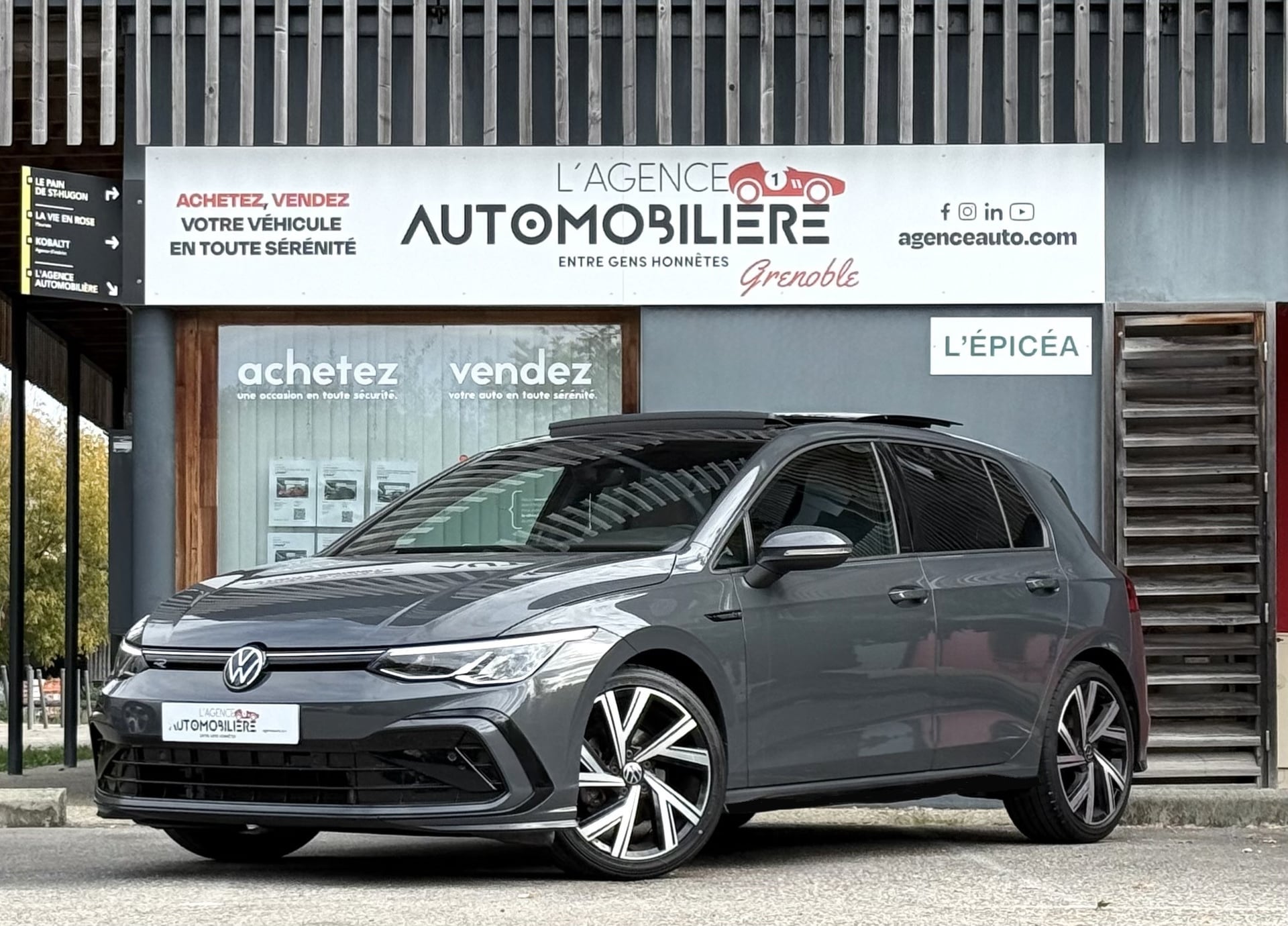 Volkswagen Golf VIII 2.0 TDI 150ch R-line DSG / Toit ouvrant - Sièges & volant chauffants
