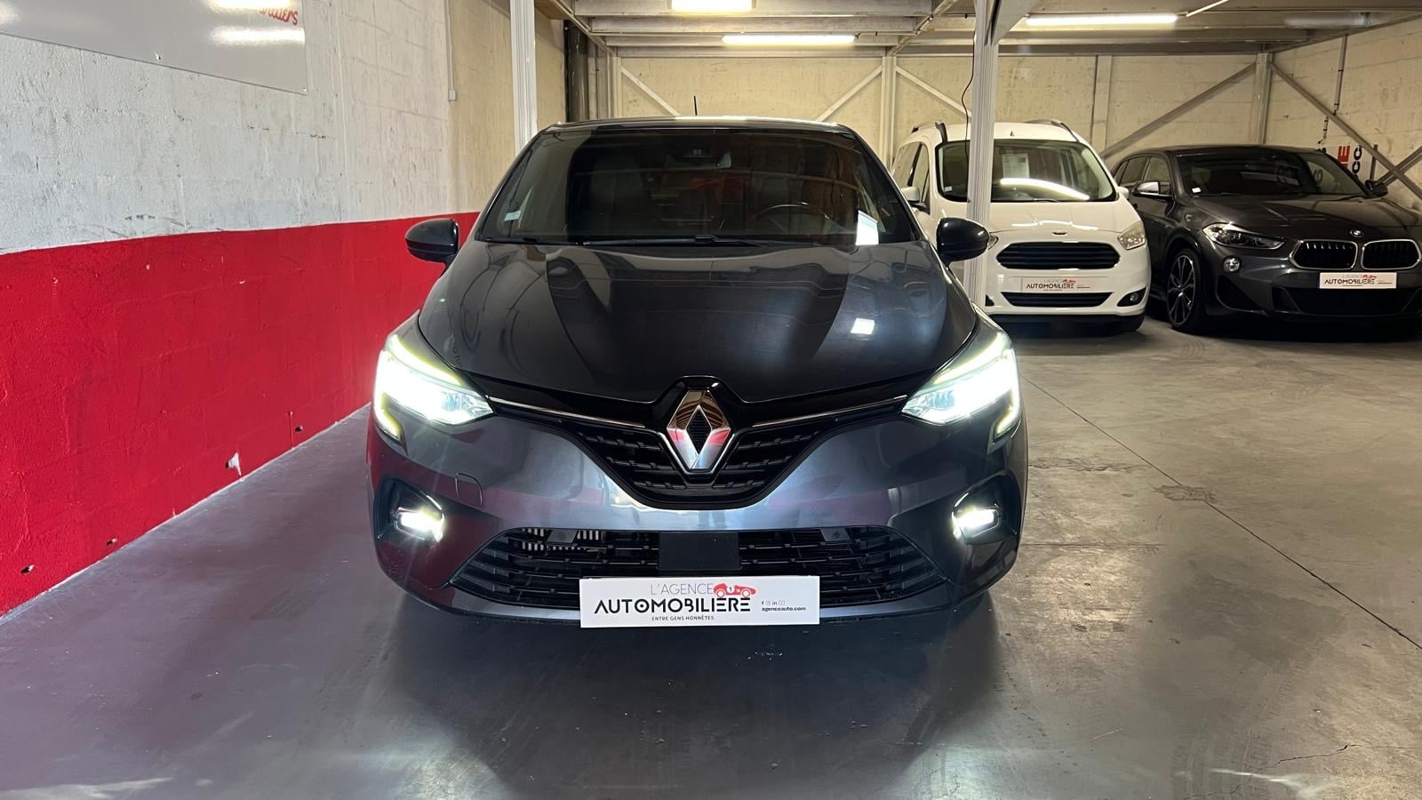 Renault Clio 1.0 TCe 100ch Intens caméra recul + carplay + grand écran — 2