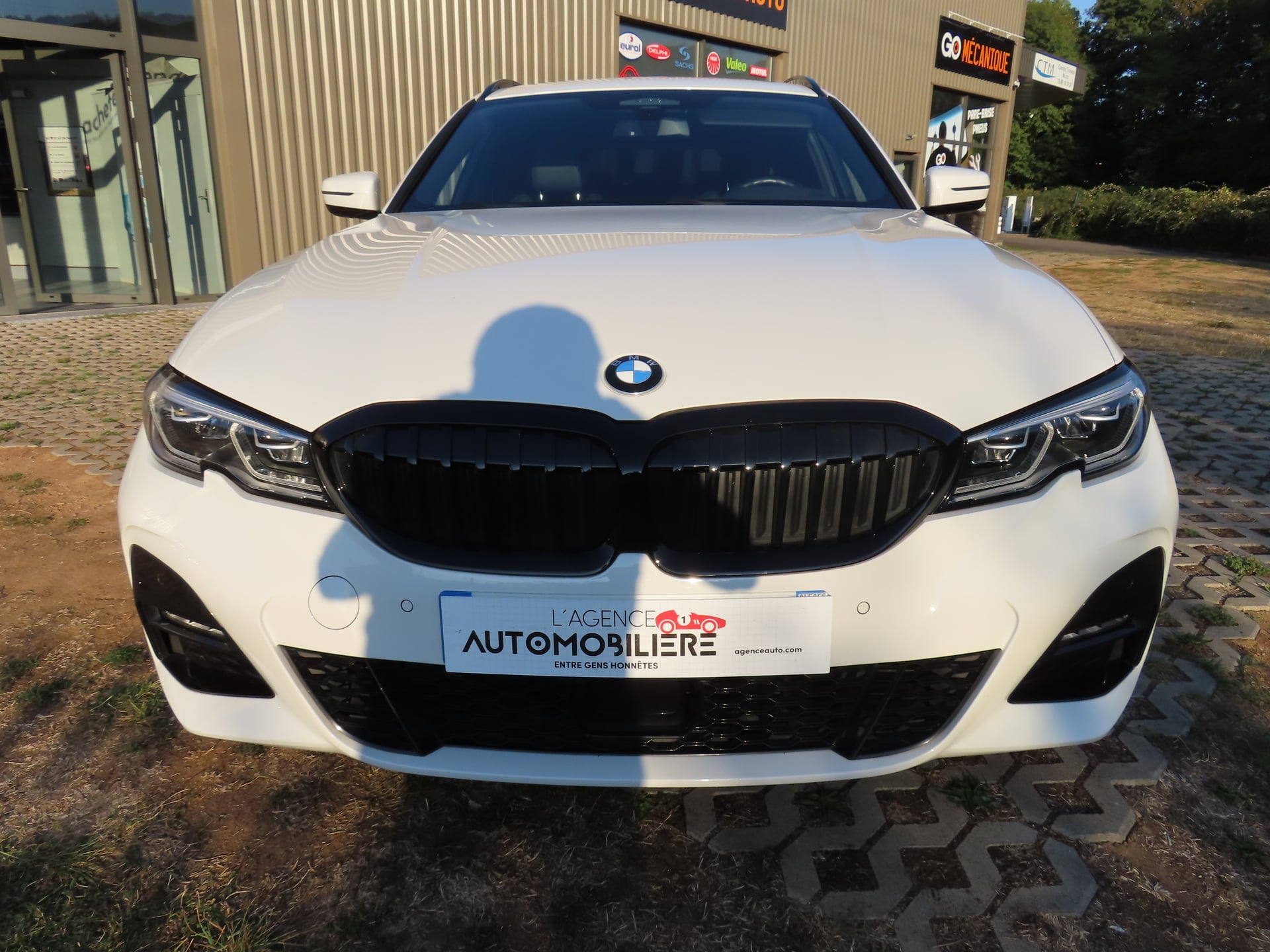 BMW Série 3 Touring 330e 2.0 16V 292Cv — 2