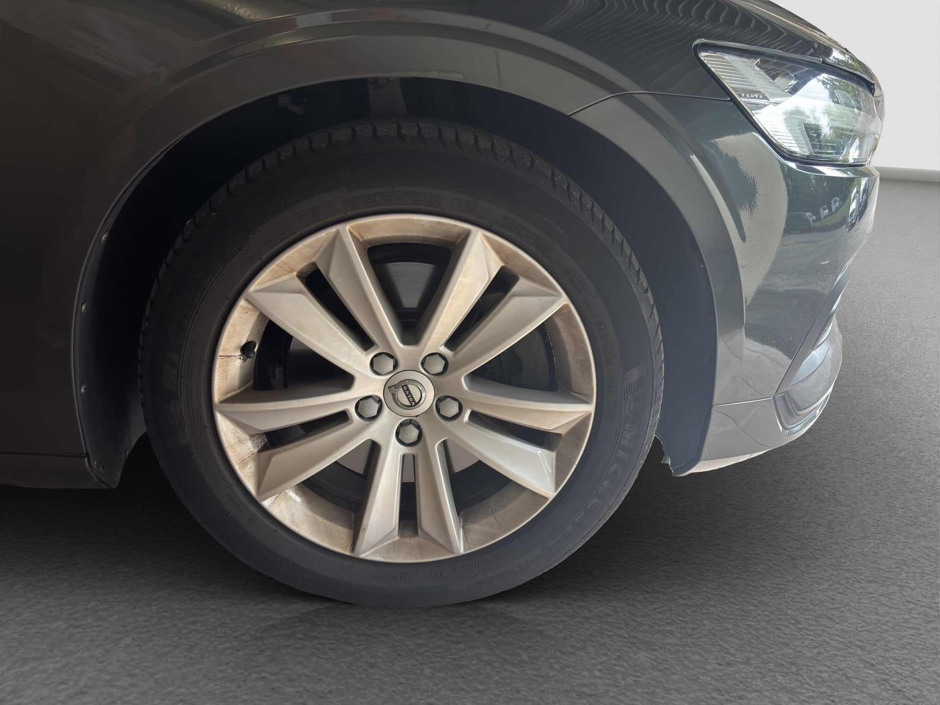 Volvo V60 D4D 190 ADBLUE AWD MOMENTUM GEARTRONIC 8 — 37