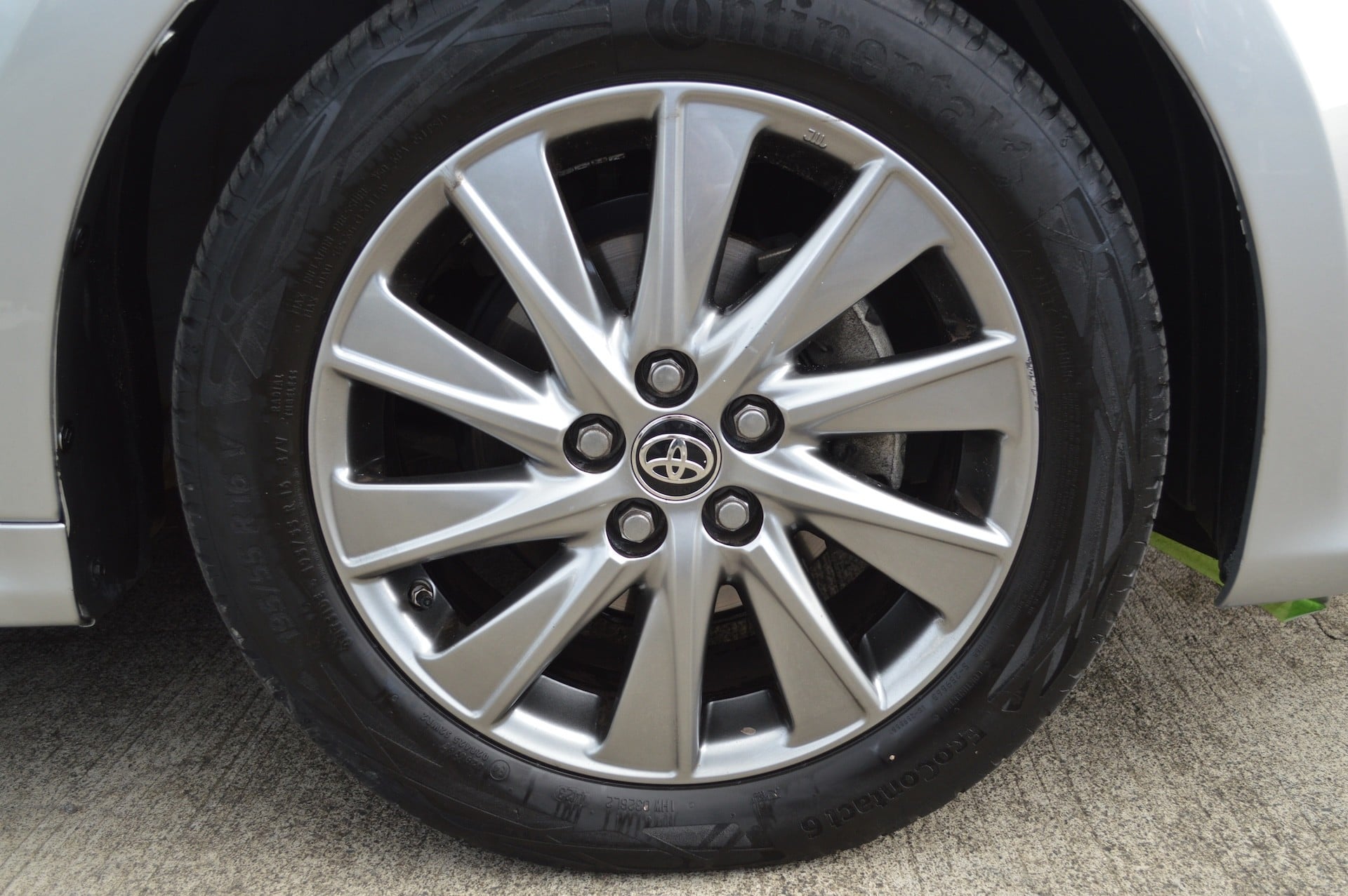 Toyota Yaris 120 VVT-i Design 5p — 16