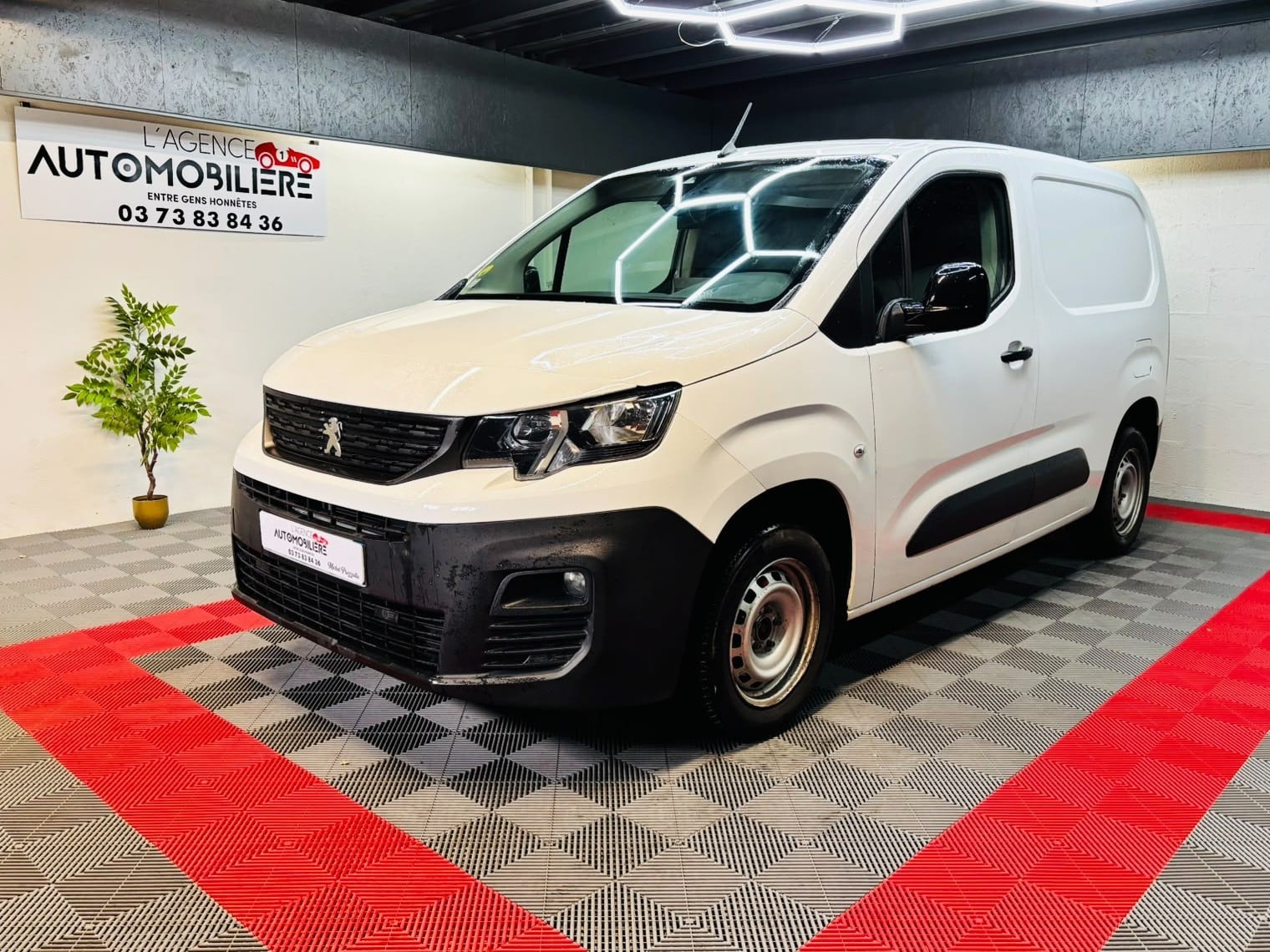 Peugeot Partner 650 kg BlueHDI 100ch S&S Asphalt