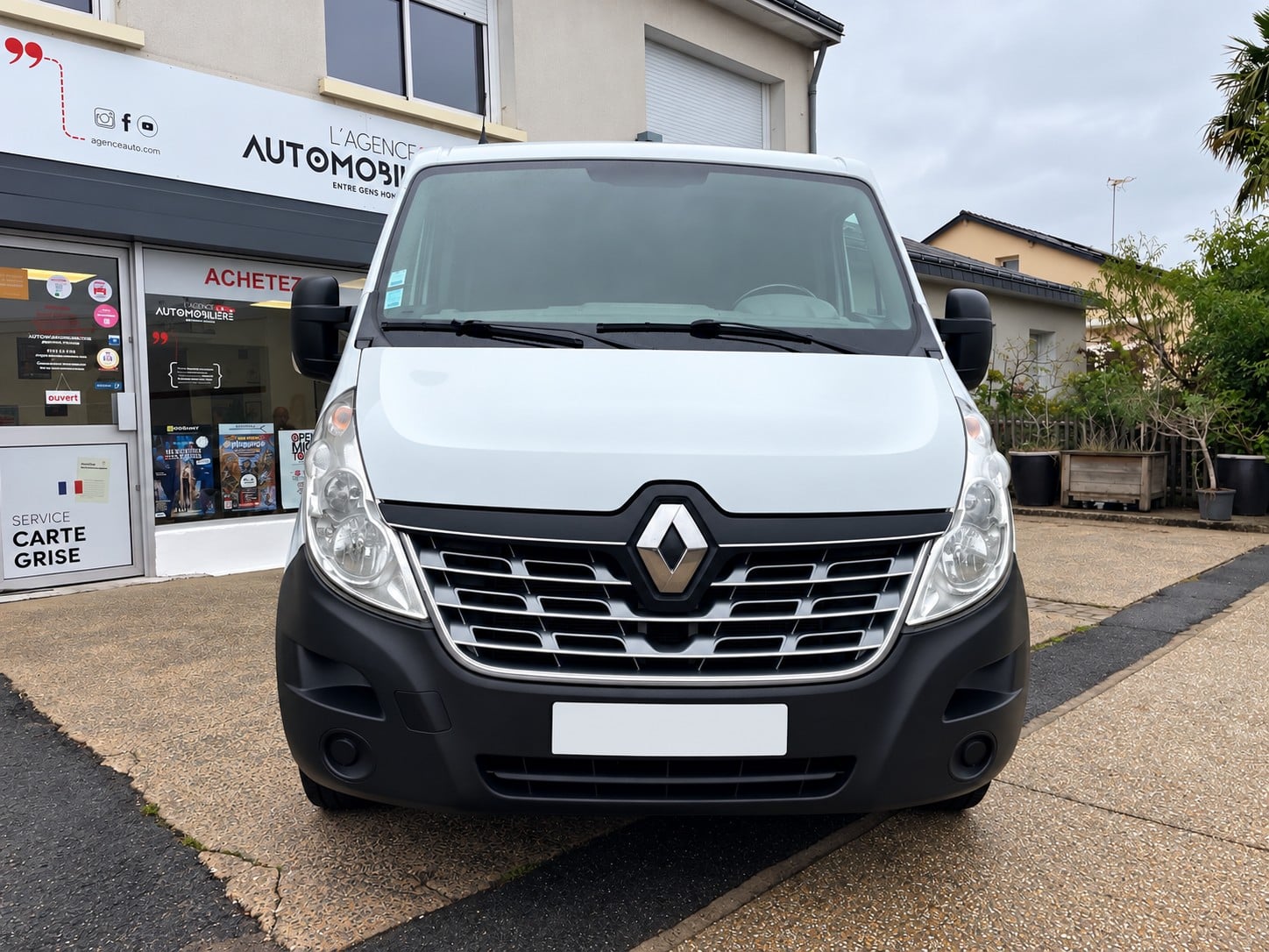 Renault Master III Fourgon L1H1 F2800 2.3 dCi 100 cv Confort - Aménagé — 2