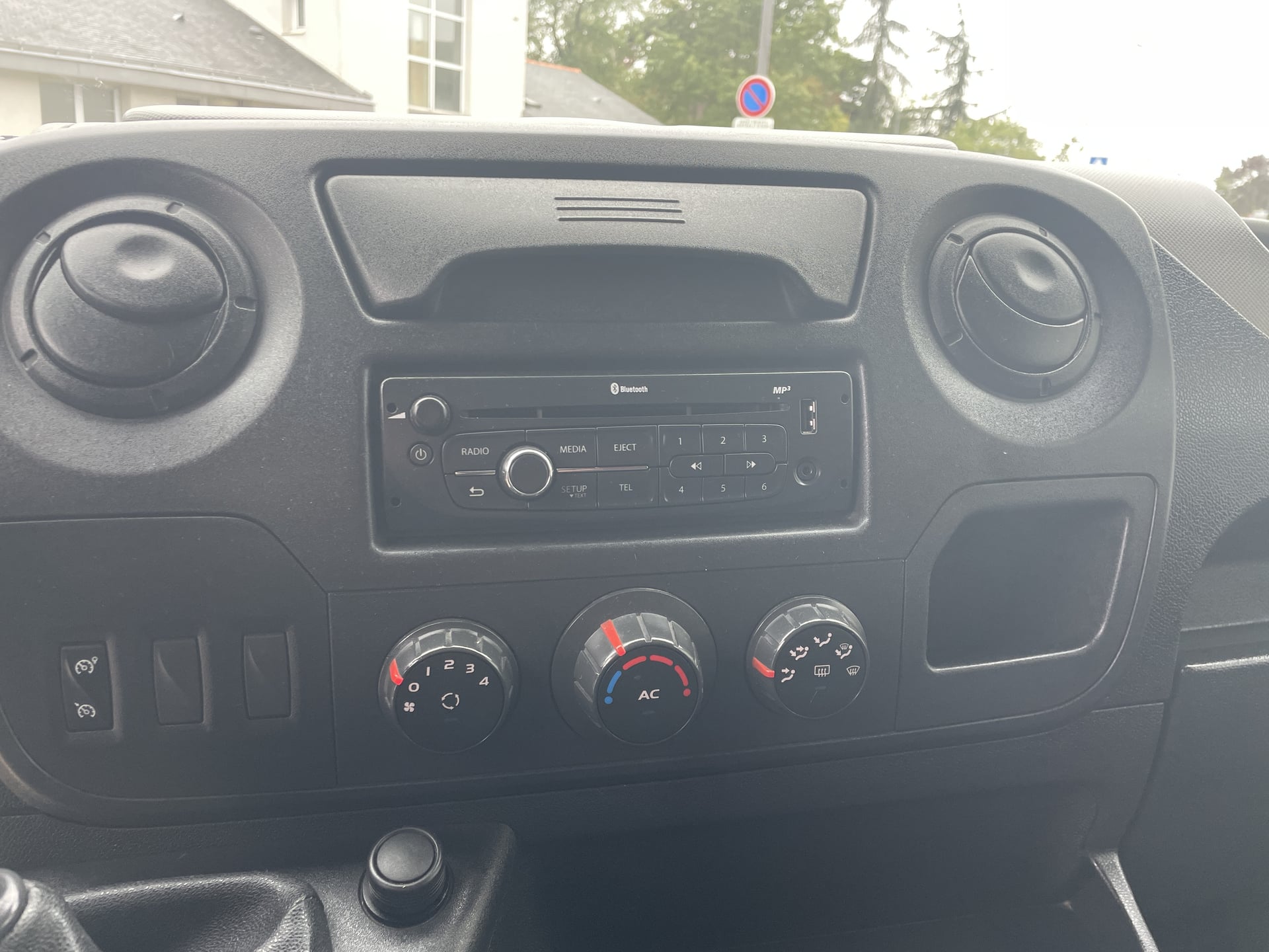 Renault Master III Fourgon L1H1 F2800 2.3 dCi 100 cv Confort - Aménagé — 17