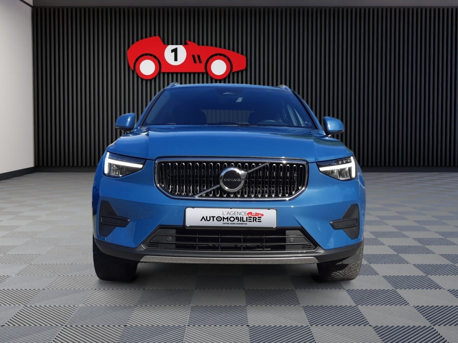 Volvo XC40 XC40 2.0 B3 MHEV Core DCT Core 2.0i 163Ch/ Garantie 12 Mois — 2