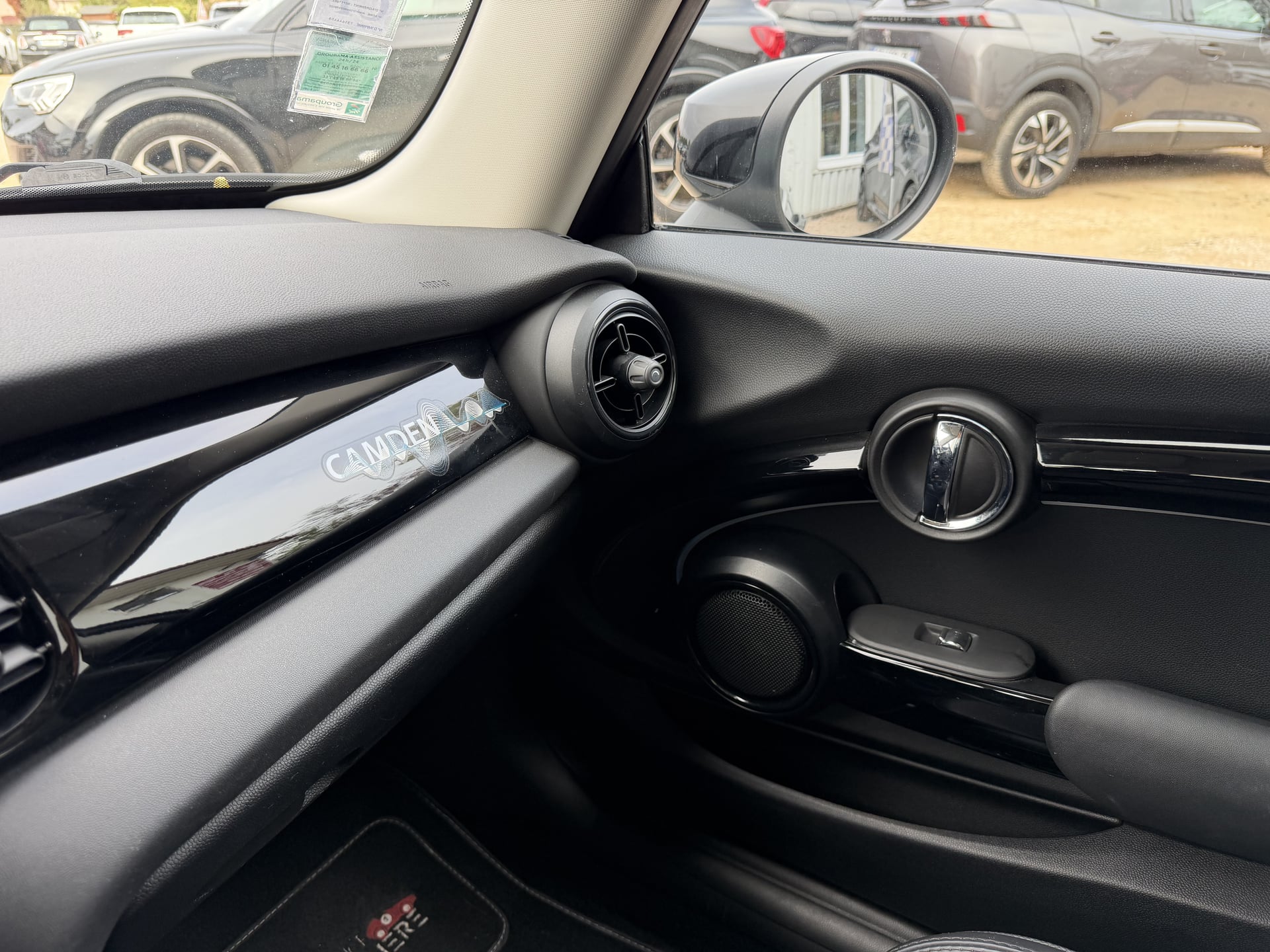 Mini Cooper Hatch 3P Cooper 136ch Finition Camden — 36