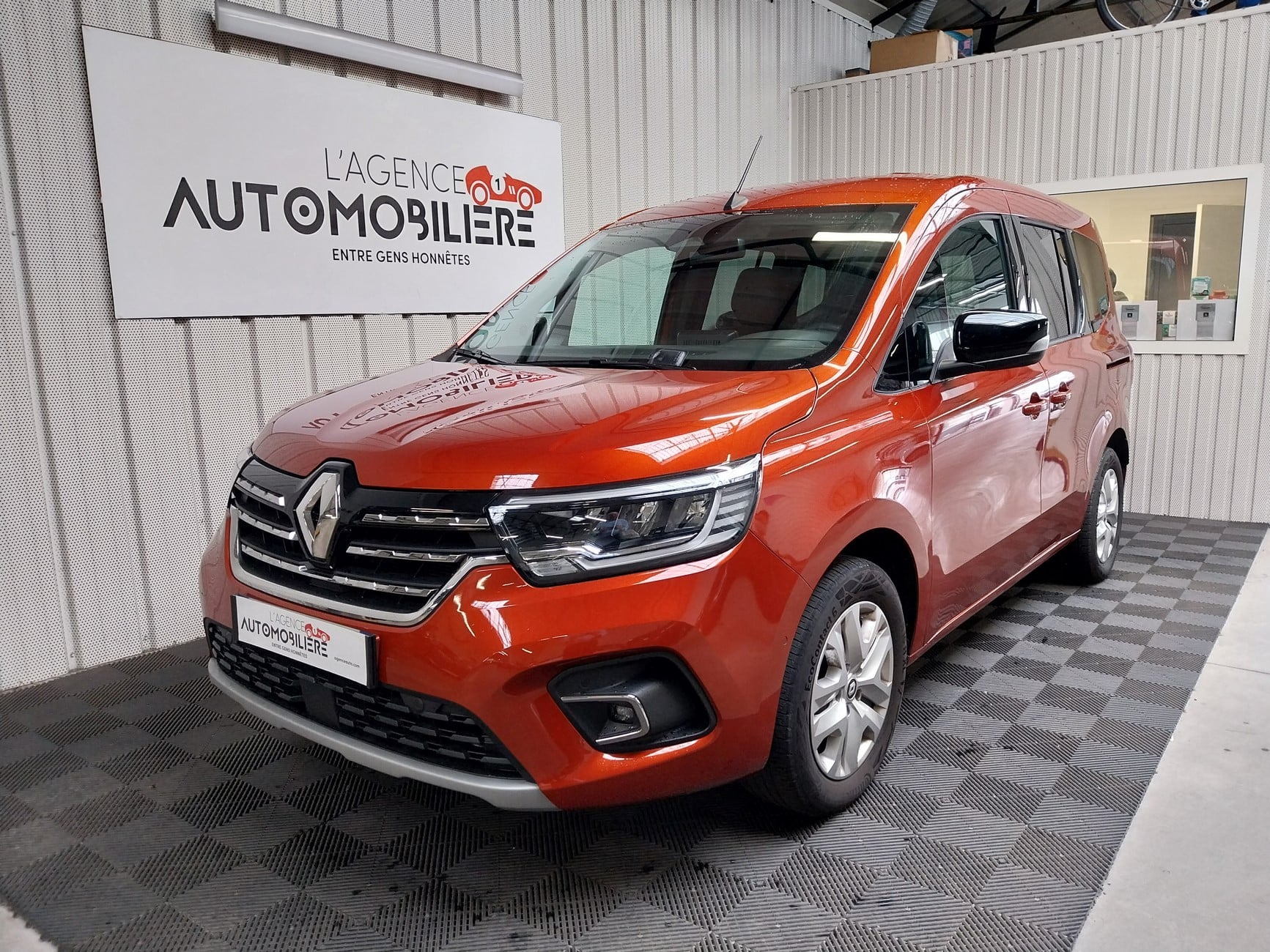 Renault Kangoo Combi 1.3 Tce 130 Techno EDC