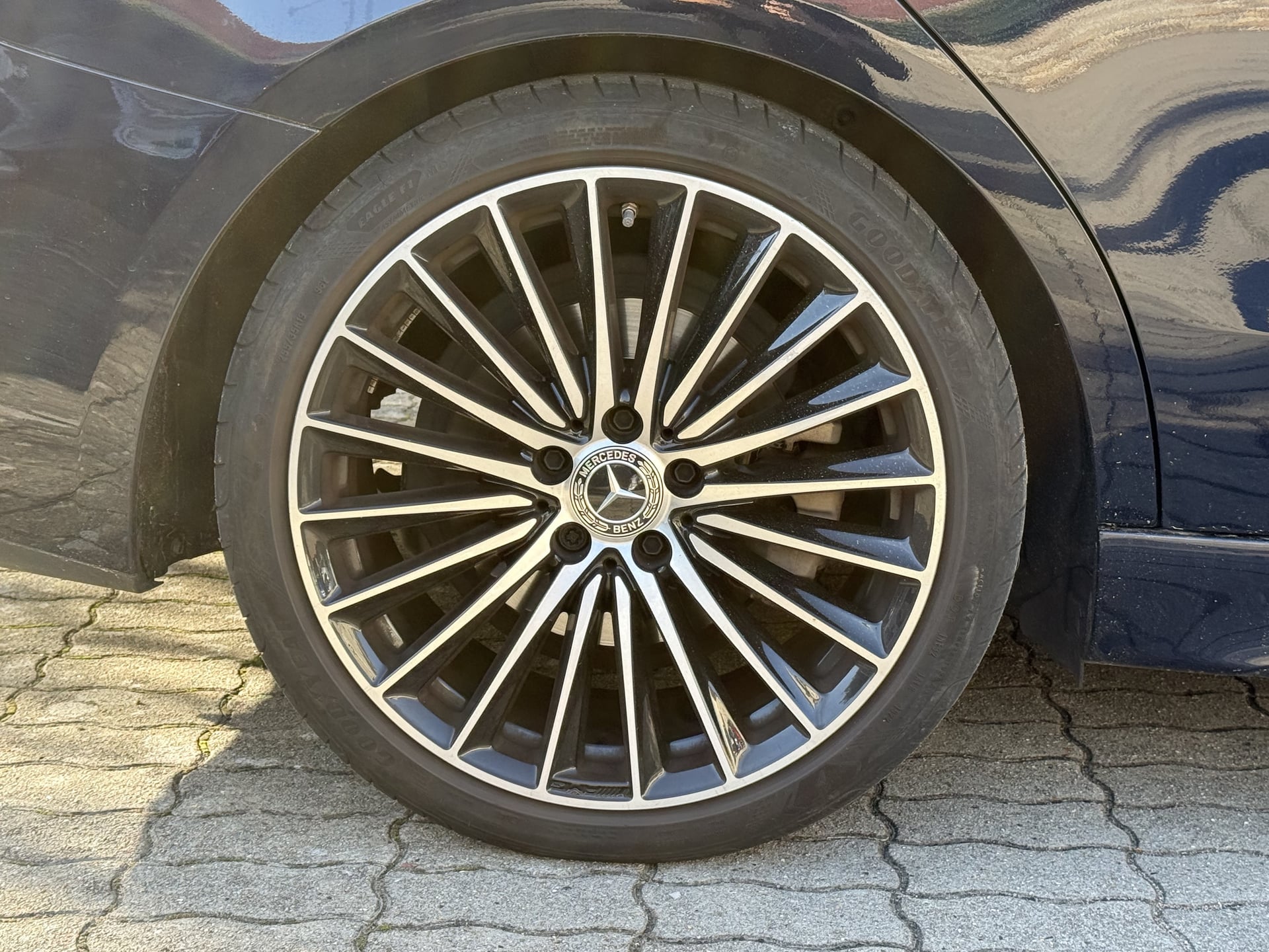 Mercedes-Benz Classe C 220D 9G-TRONIC AMG LINE+Suivi Complet+Options! — 26