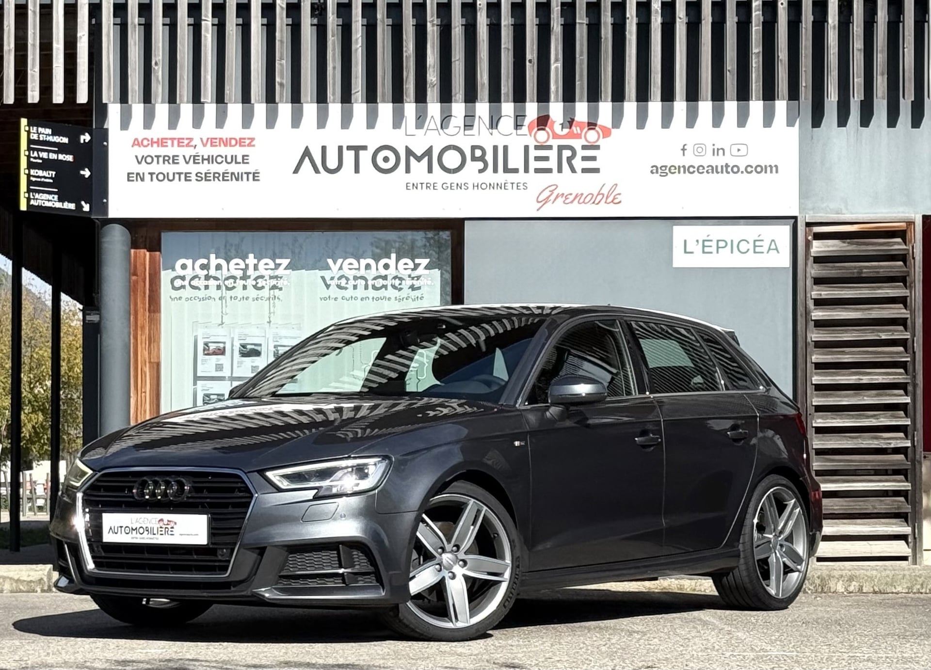 Audi A3 Sportback 2.0 TDi 150ch S-line S-tronic / Virtual Cockpit - Car Play & Caméra