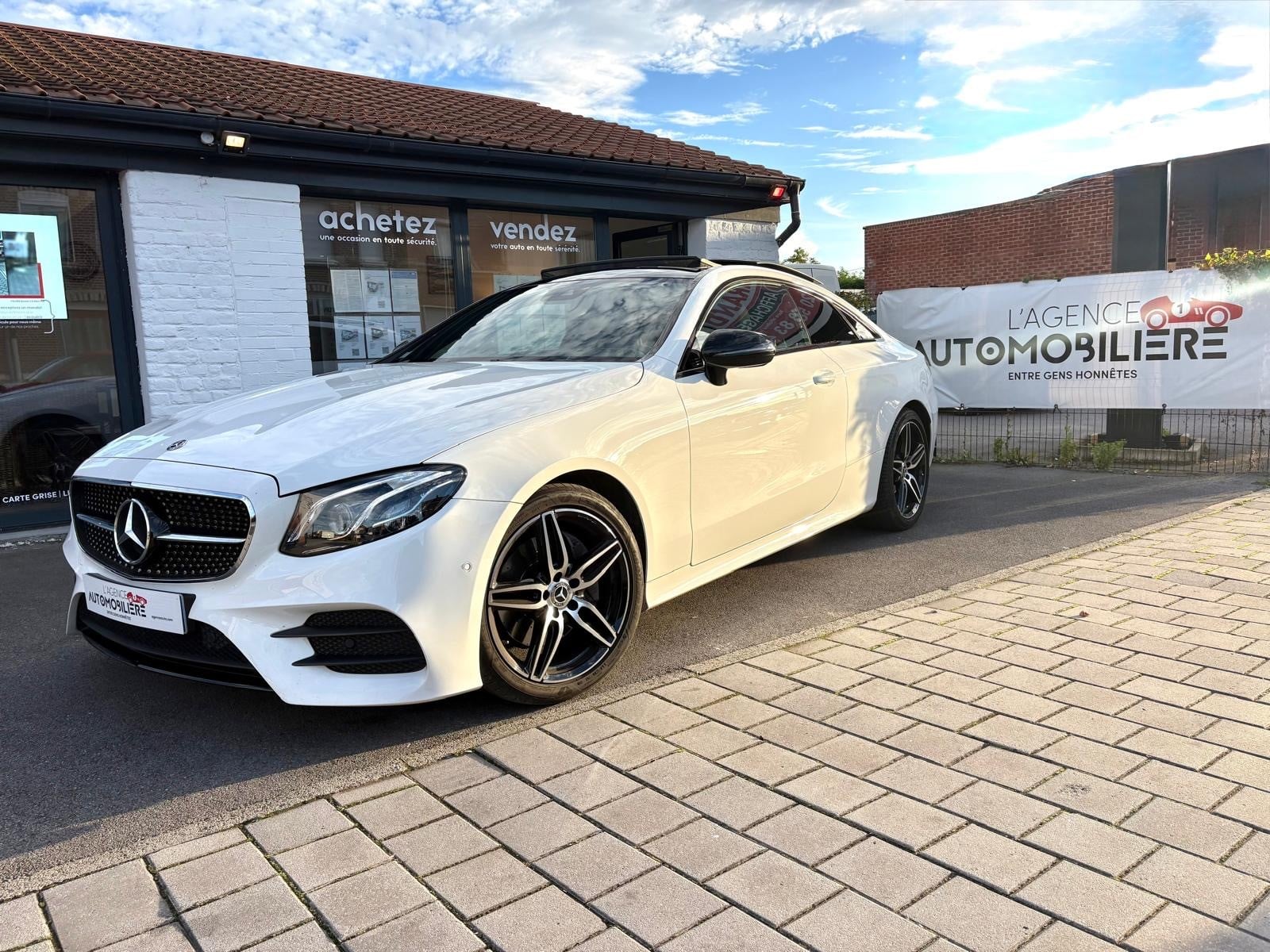 Mercedes-Benz Classe E Coupé 220 D Sportline 9G-Tronic Pack AMG Toit Ouvrant