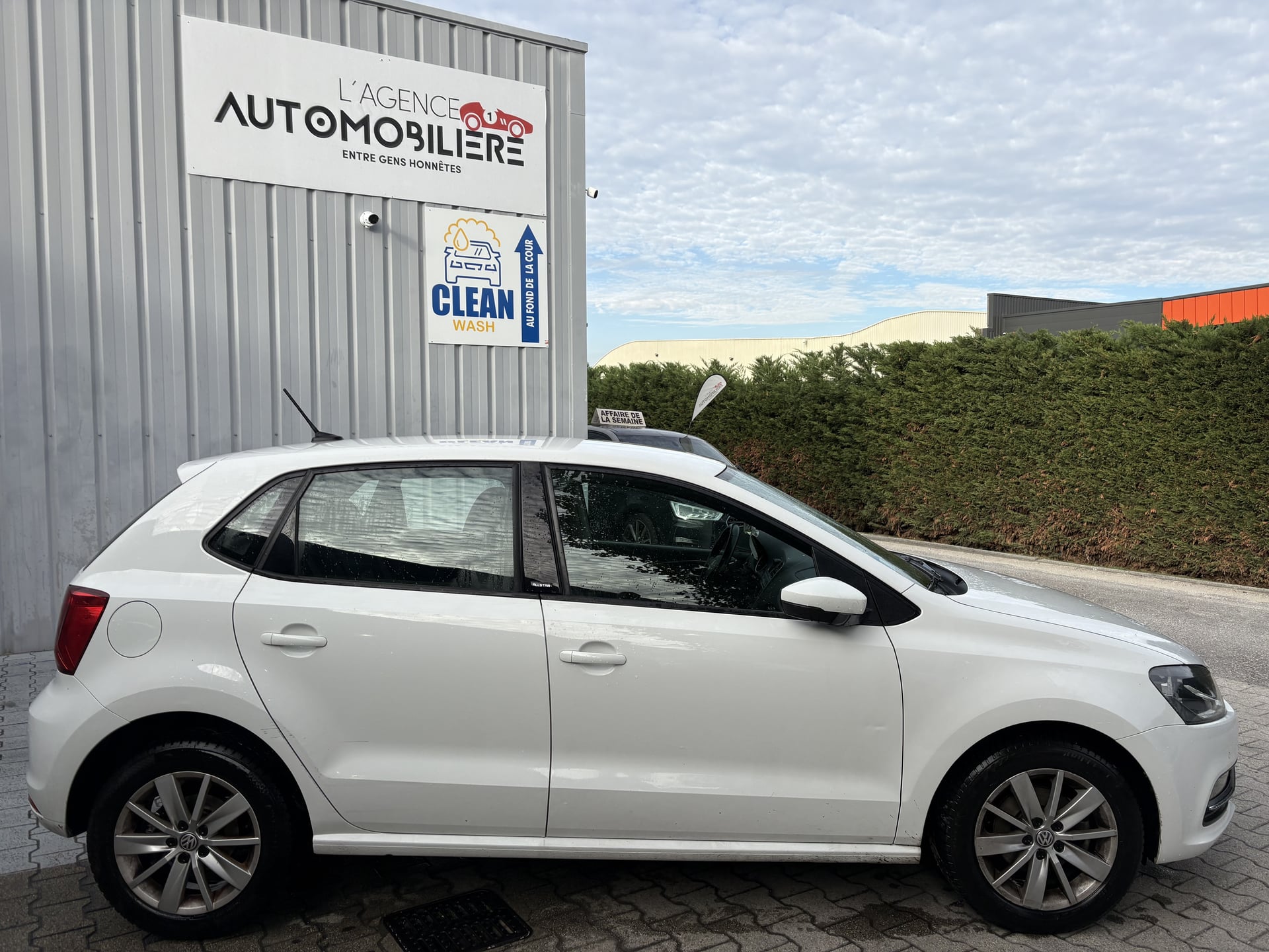 Volkswagen Polo V 5 portes Phase 2 1.2 TSI 16V BlueMotion 90 cv — 2