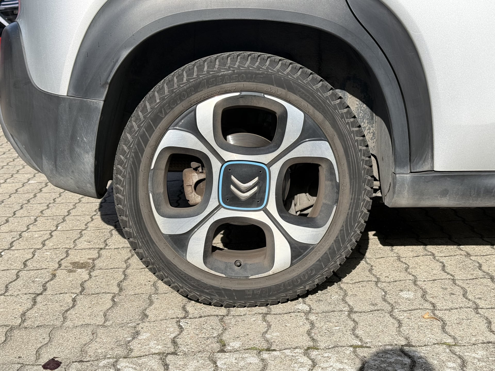 Citroen C3 AIRCROSS 1.2 PURETECH 110 S&S RIP CURL EAT6+Suivi Complet Citroen+1ER Main — 22