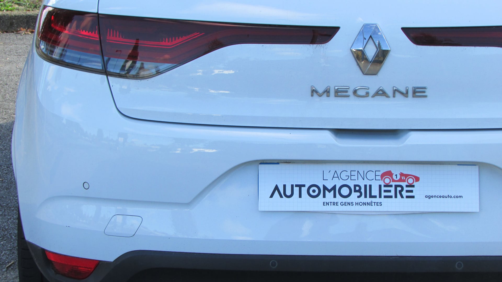 Renault Megane 1,5L BLUEDCI 115CH BUSINESS — 29