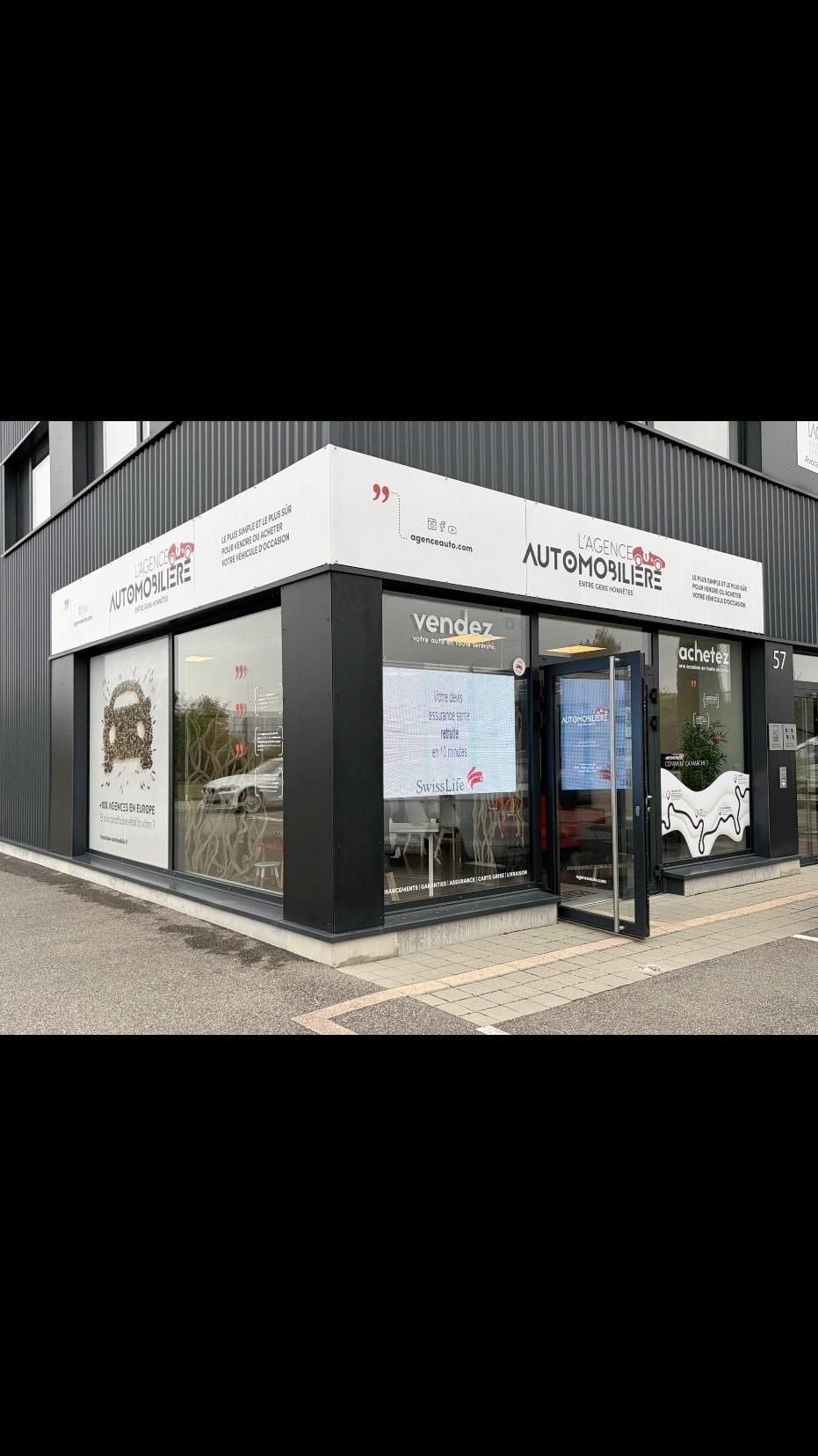 L’Agence Automobilière Saint Louis — 1