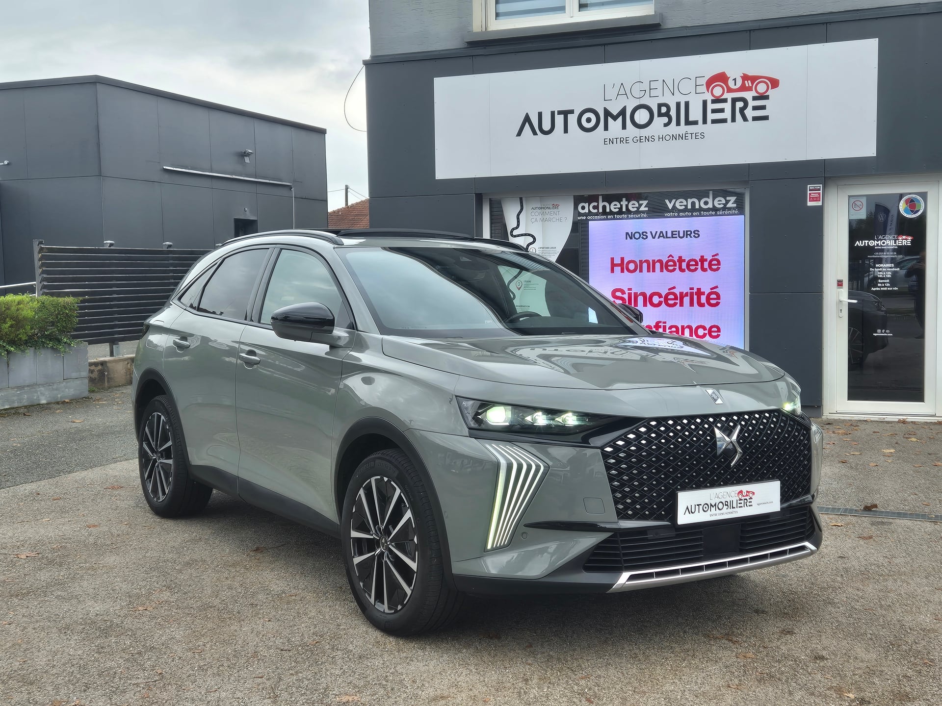 DS DS7 1.5 Blue HDi 130 cv Etoile Boîte auto EAT8 — 2