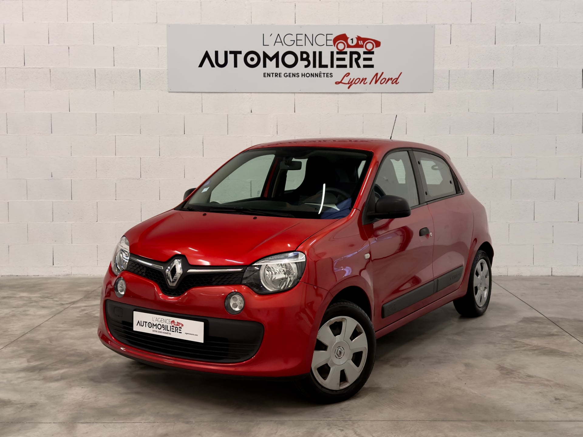 Renault Twingo 3 1.0 SCe 70 Life – Française – Bluetooth – Régulateur – Autoradio